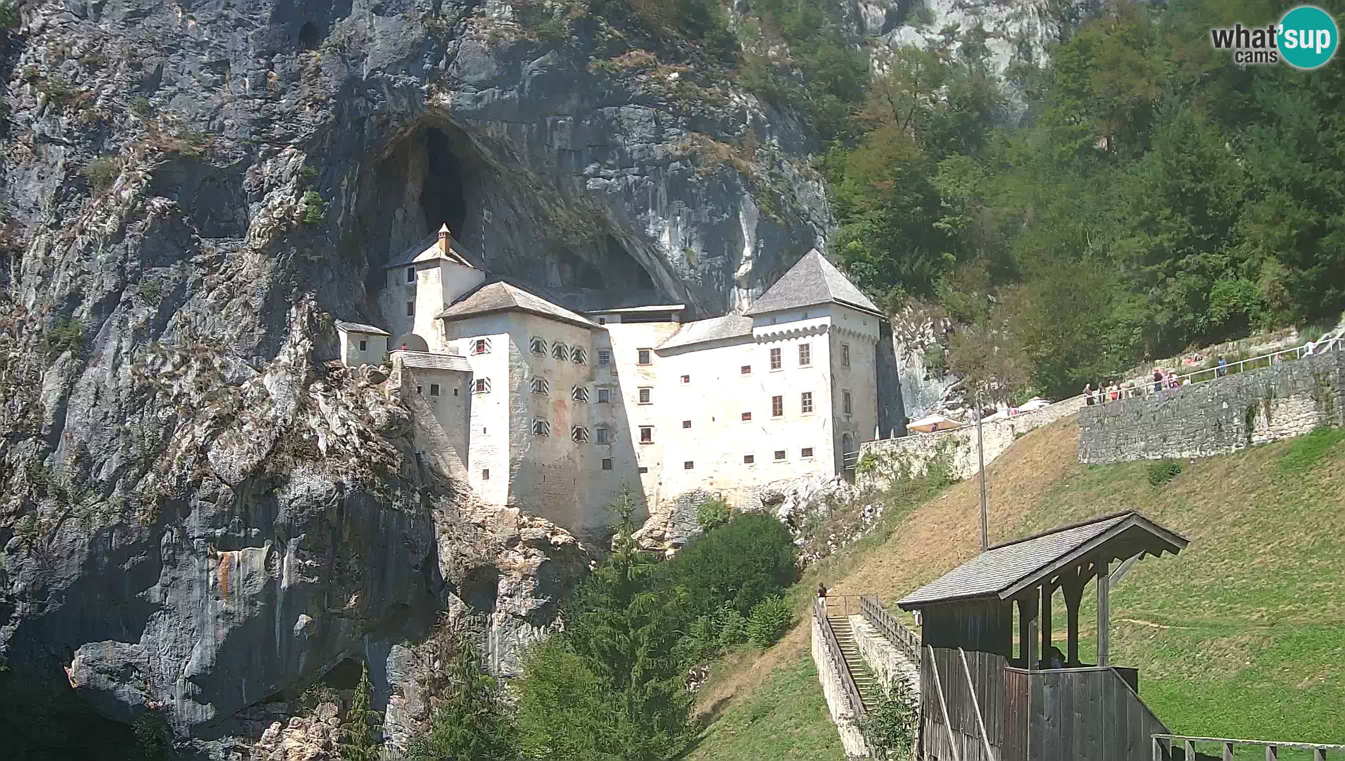 Live Webcam Grad Predjama – Château de Predjama – Postojna – Slovénie