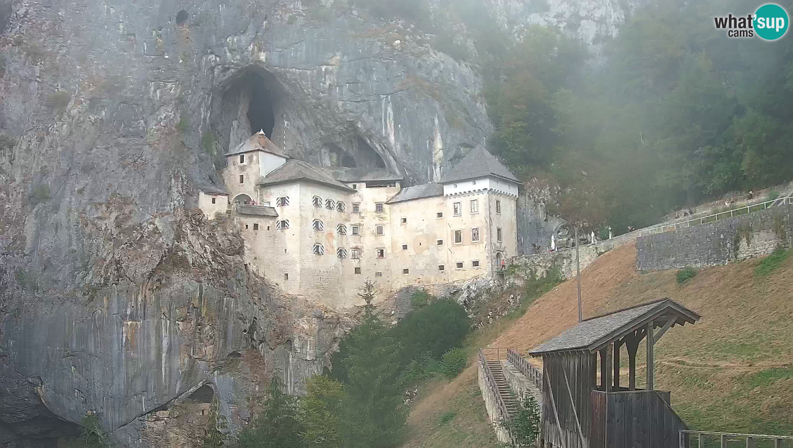 Live Webcam Predjamski grad – Predjama Castle – Postojna – Slovenia
