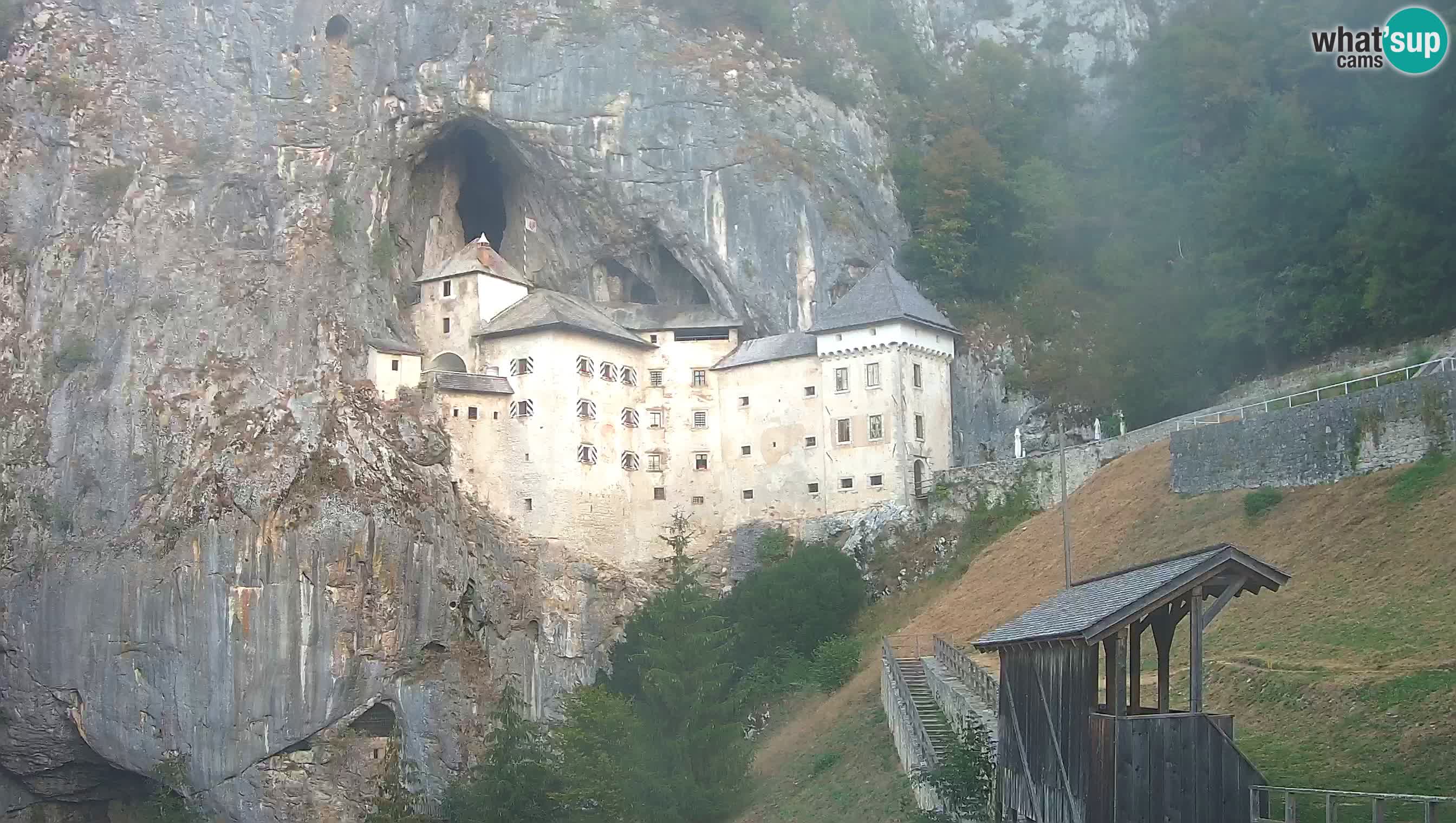 Live Webcam Höhlenburg Predjama – Postojna – Slowenien