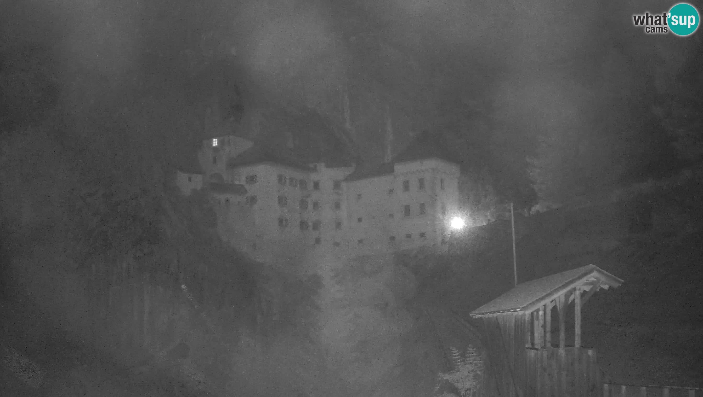 Live Webcam Grad Predjama – Château de Predjama – Postojna – Slovénie