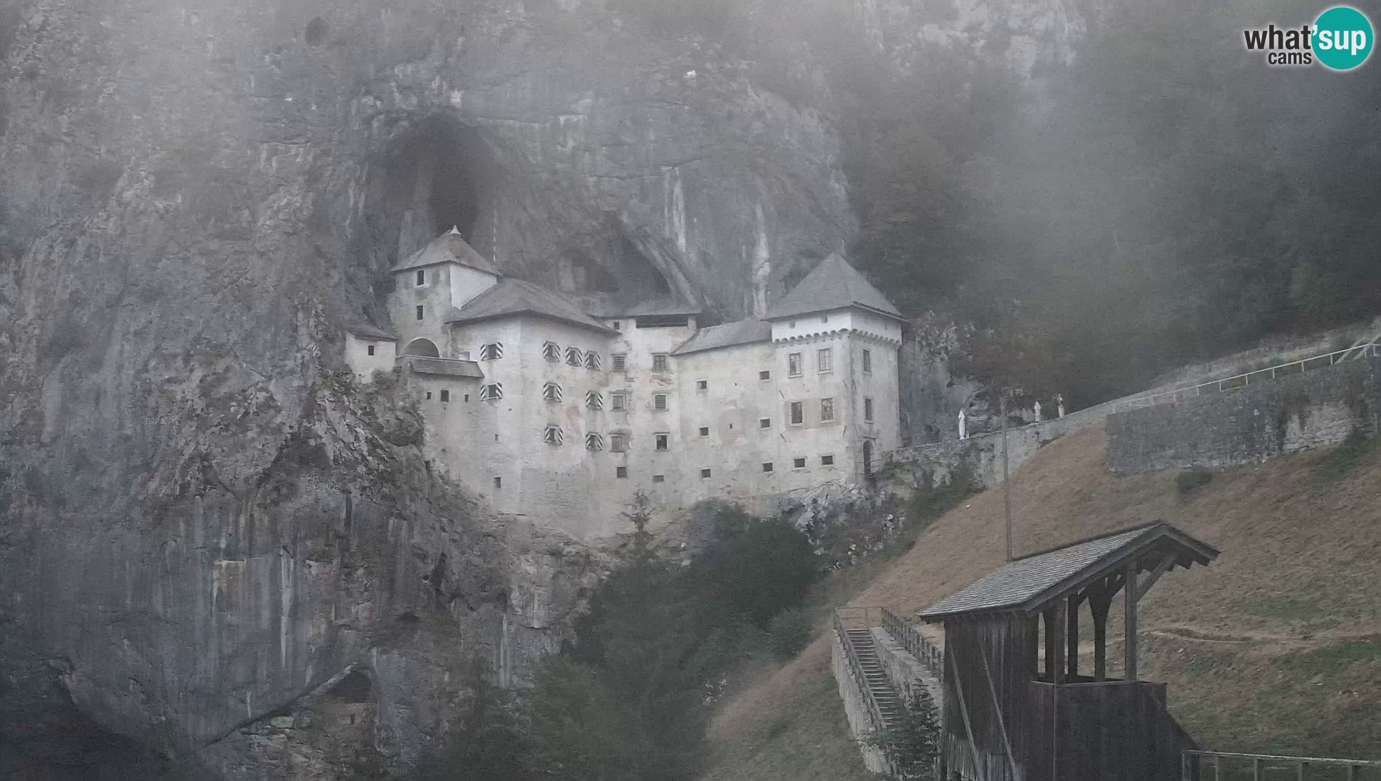 Live Webcam Predjamski grad – Predjama Castle – Postojna – Slovenia