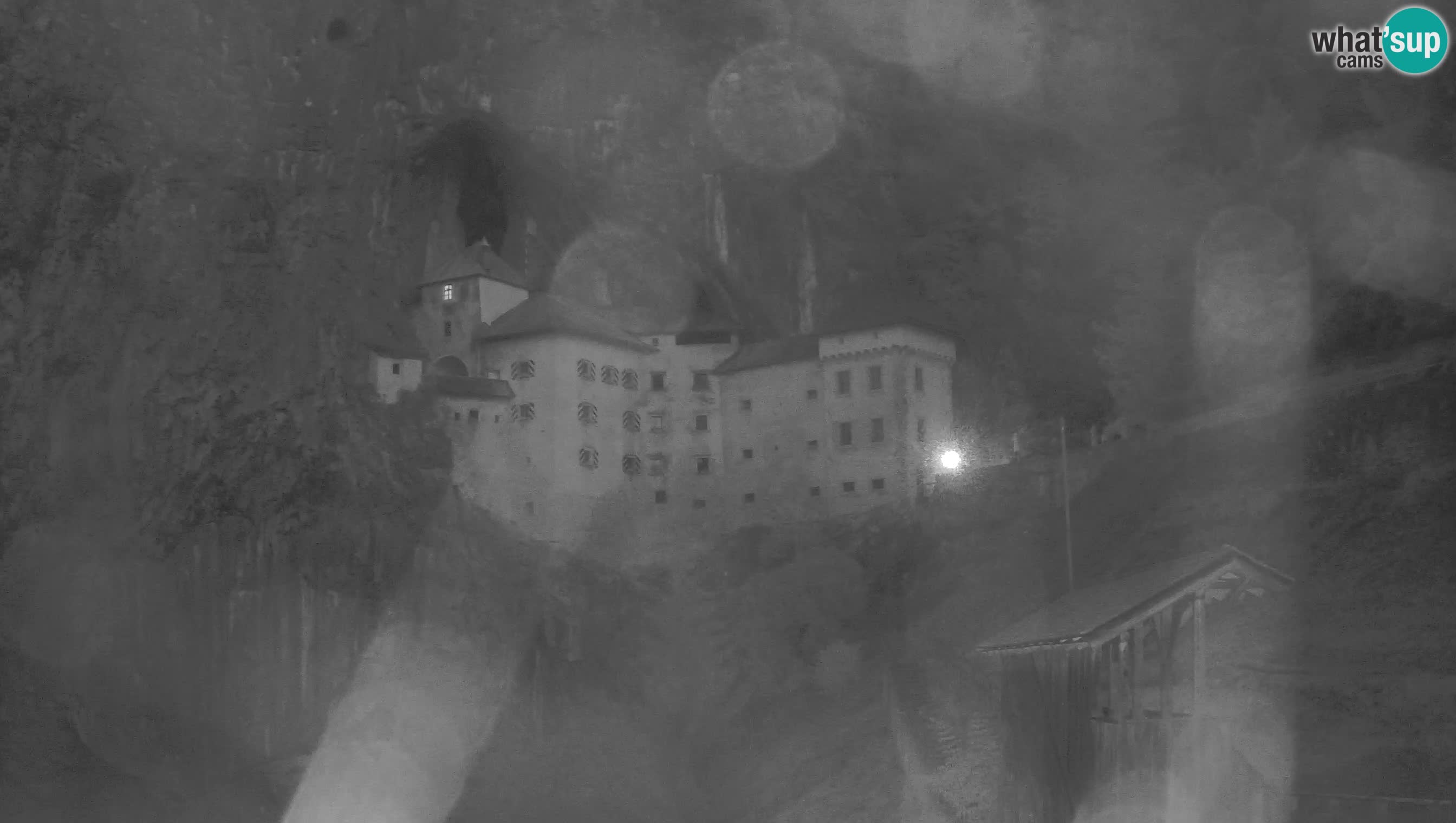 Web kamera Predjamski dvorac – Postojna – Slovenija