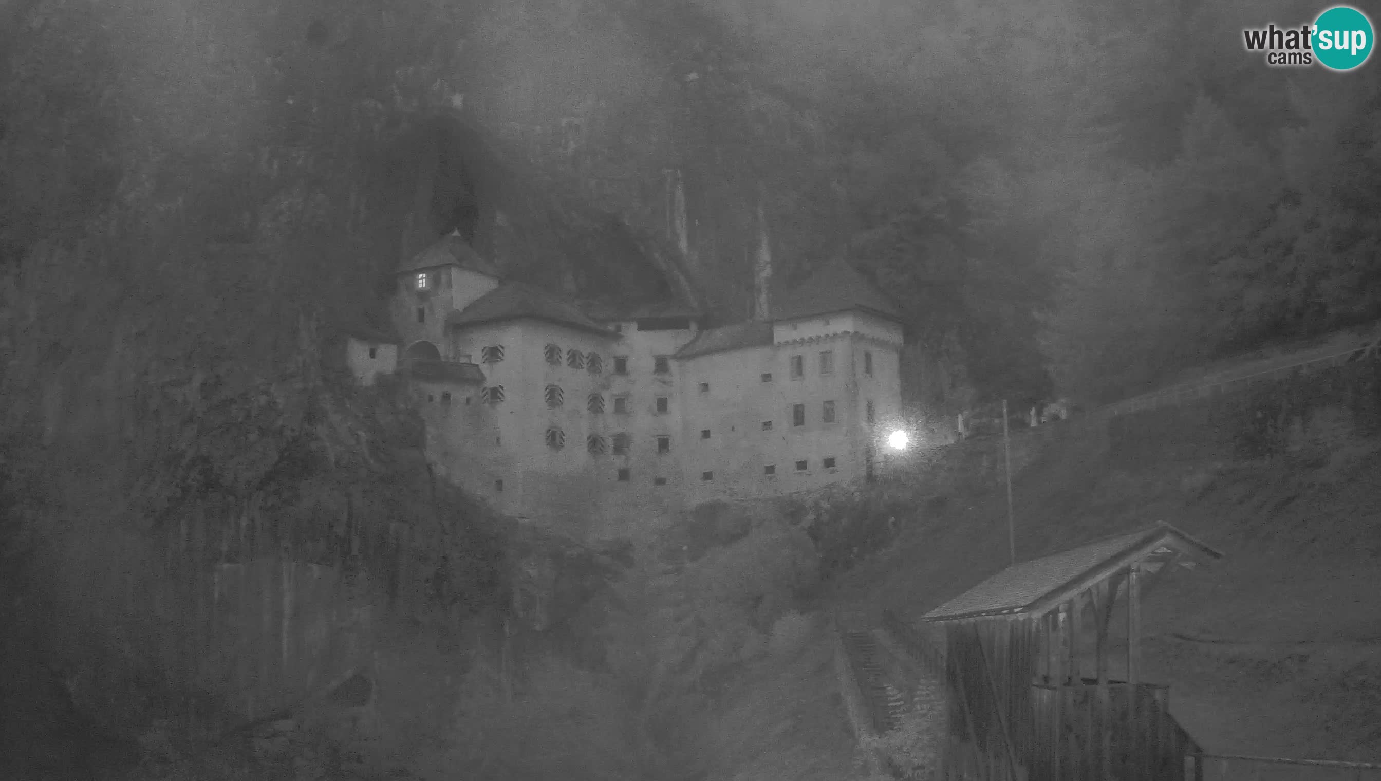 Web kamera Predjamski dvorac – Postojna – Slovenija