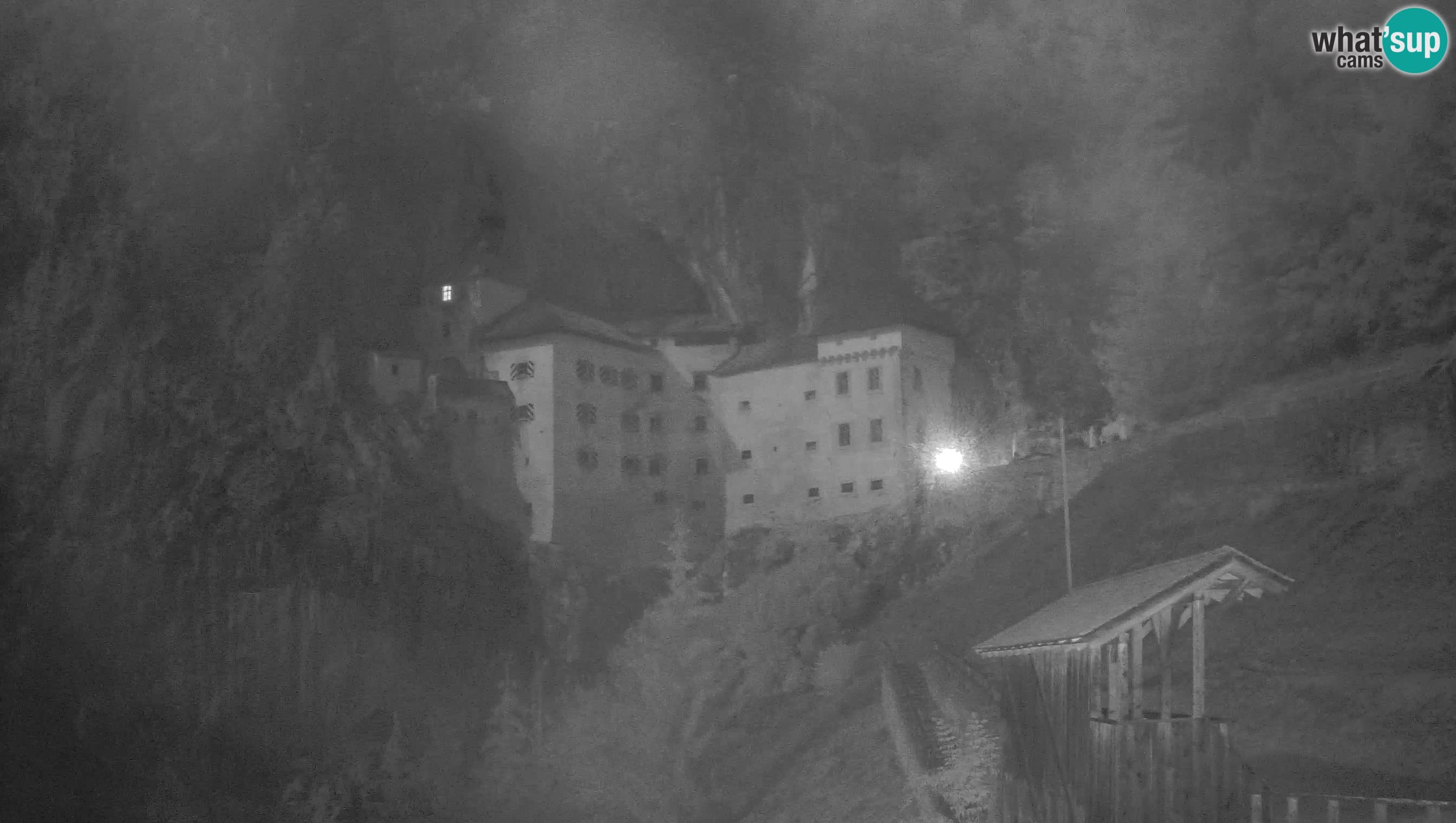 Live Webcam Höhlenburg Predjama – Postojna – Slowenien