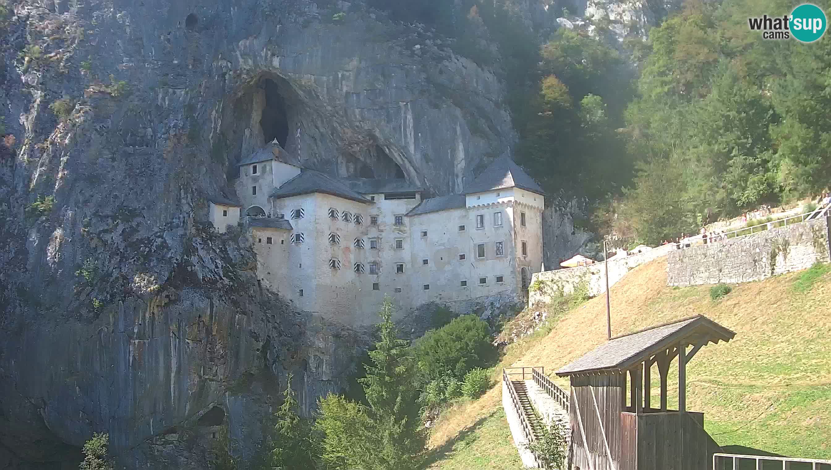 Live Webcam Castello di Predjama – Postumia – Slovenia