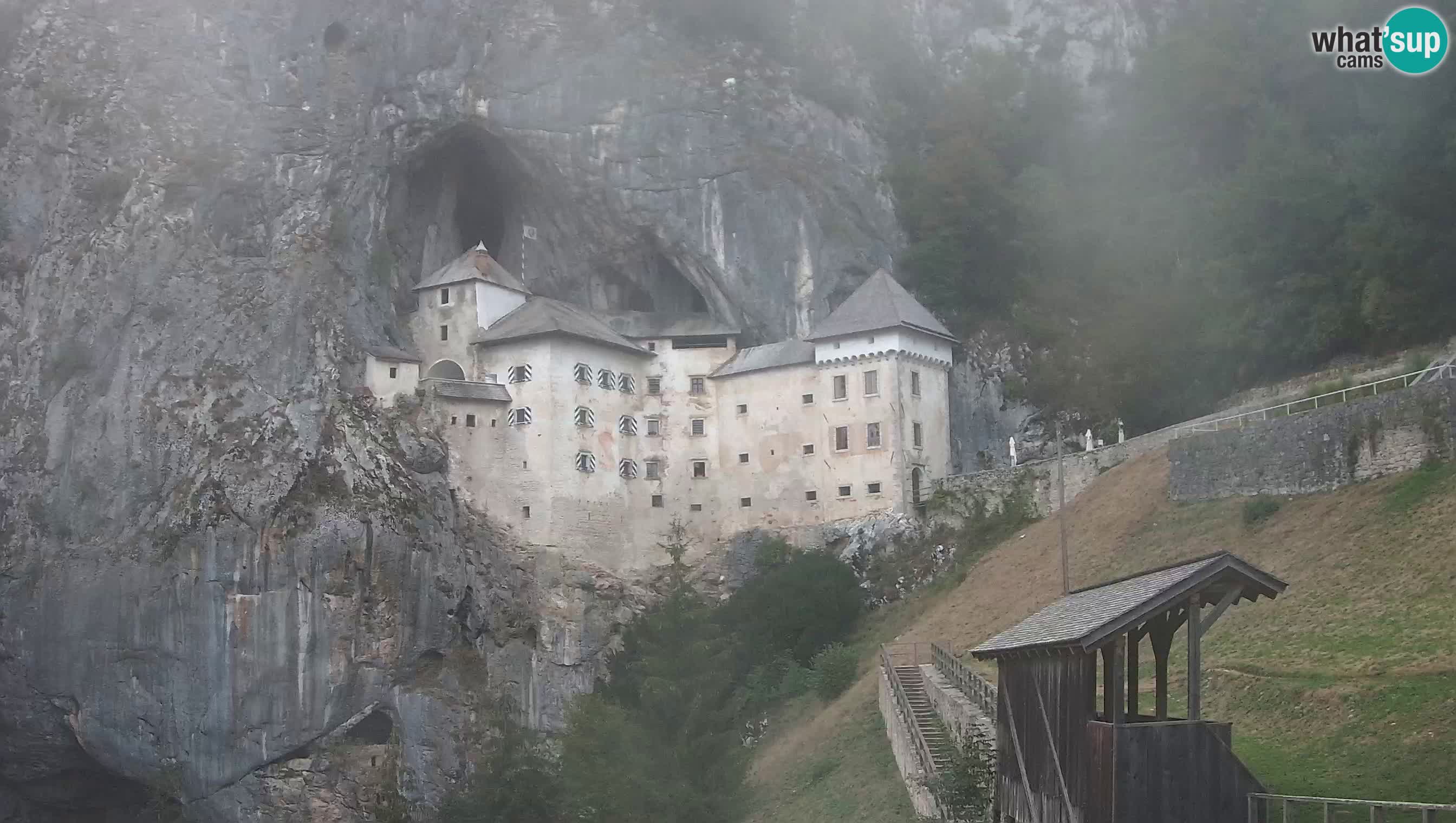 Web kamera Predjamski dvorac – Postojna – Slovenija