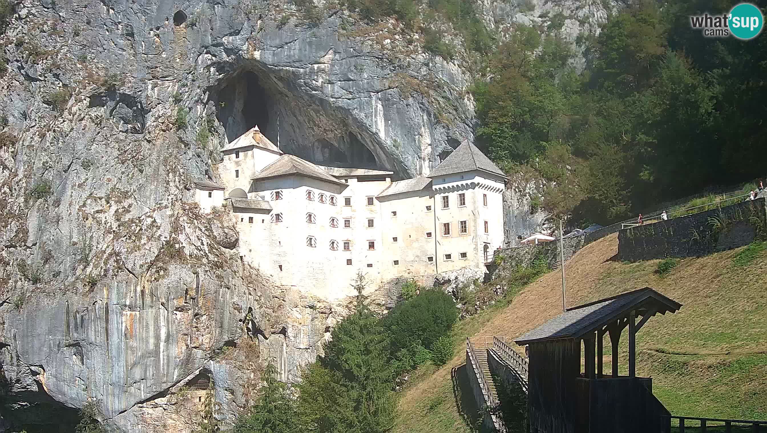 Live Webcam Höhlenburg Predjama – Postojna – Slowenien