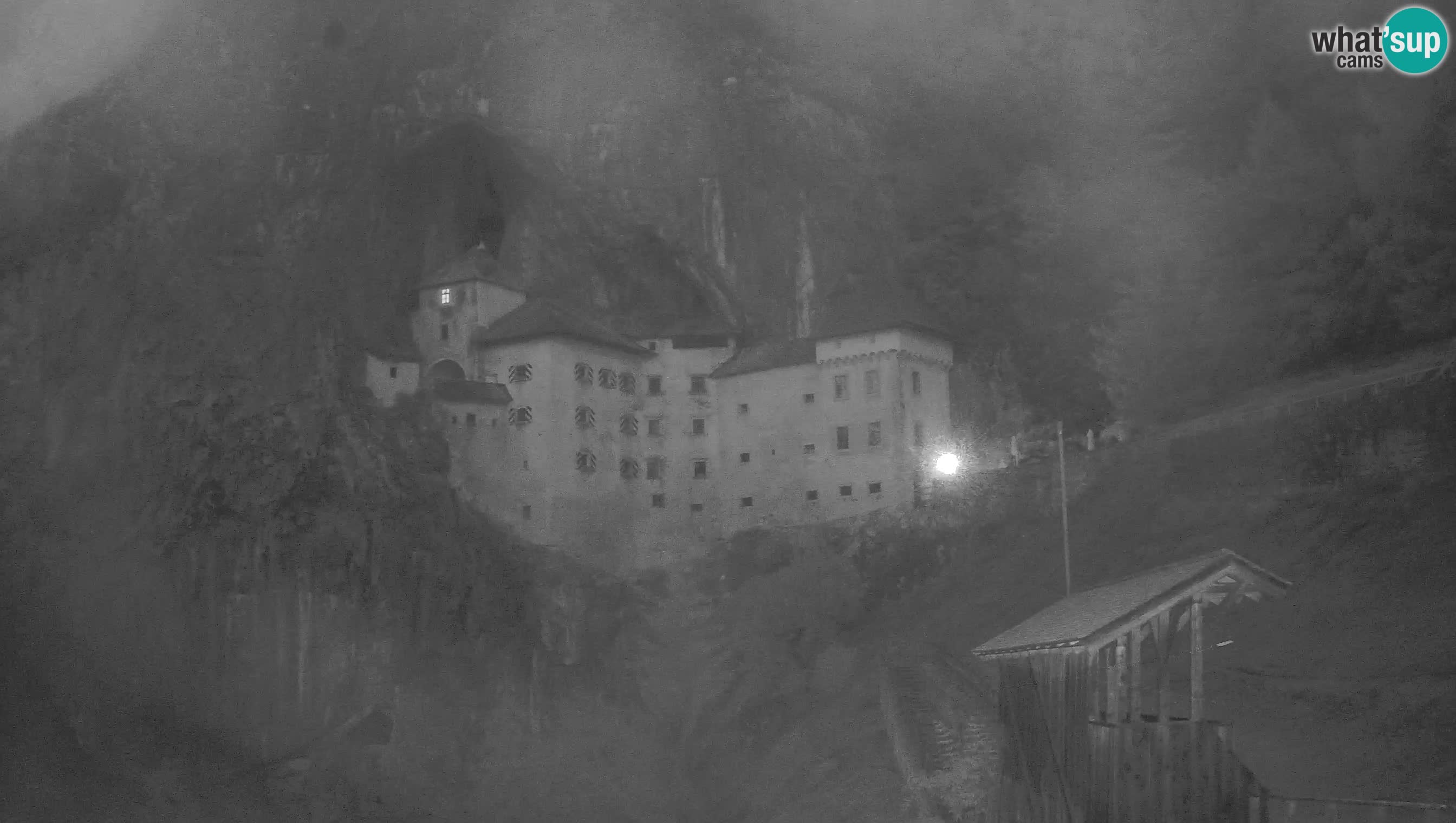 Live Webcam Höhlenburg Predjama – Postojna – Slowenien
