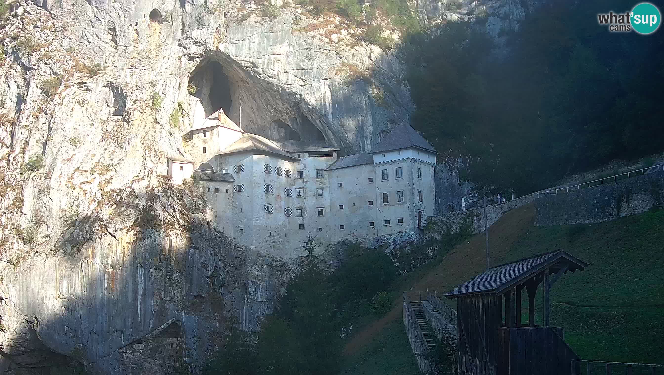 Web kamera Predjamski dvorac – Postojna – Slovenija