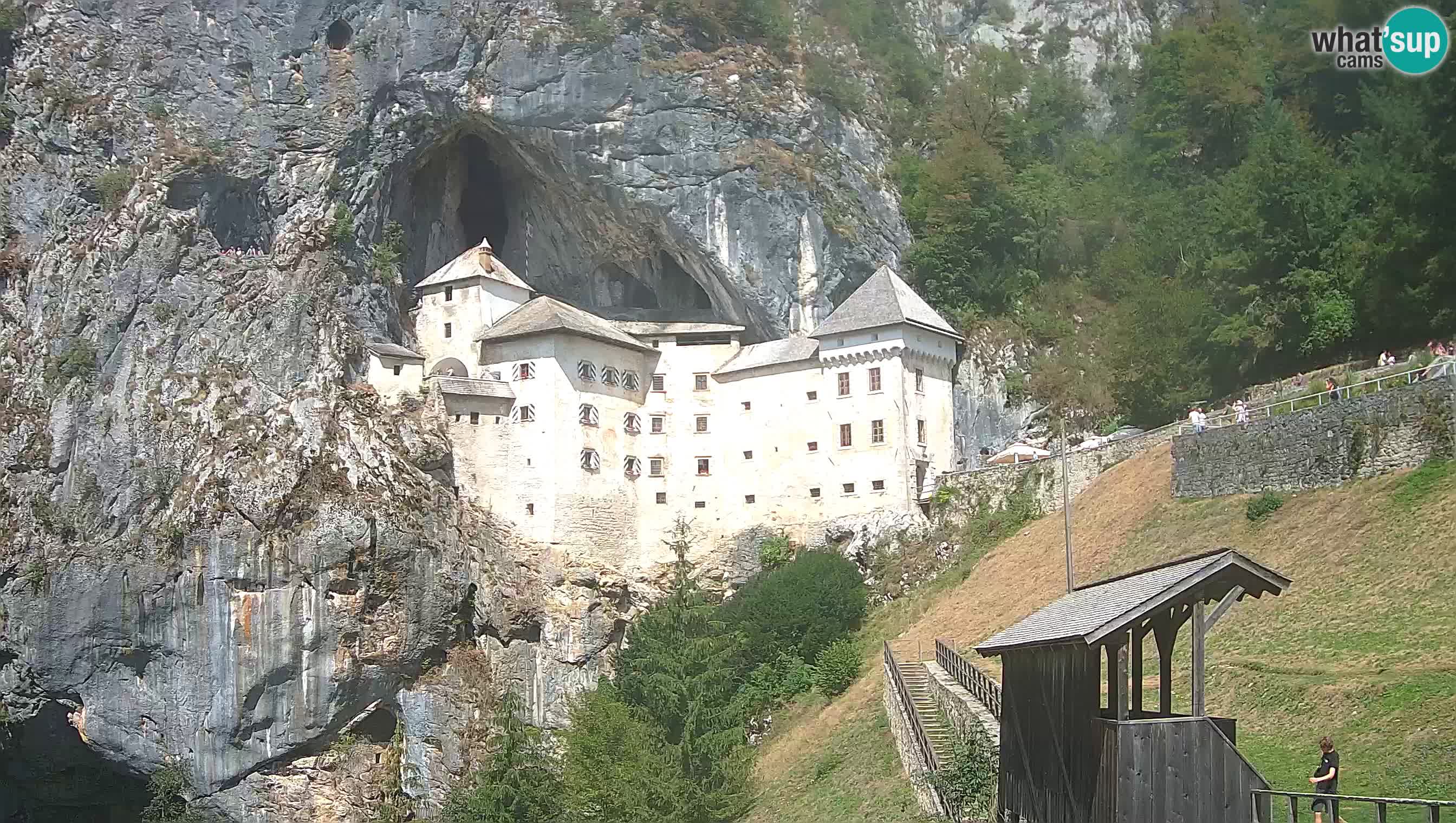 Live Webcam Grad Predjama – Château de Predjama – Postojna – Slovénie