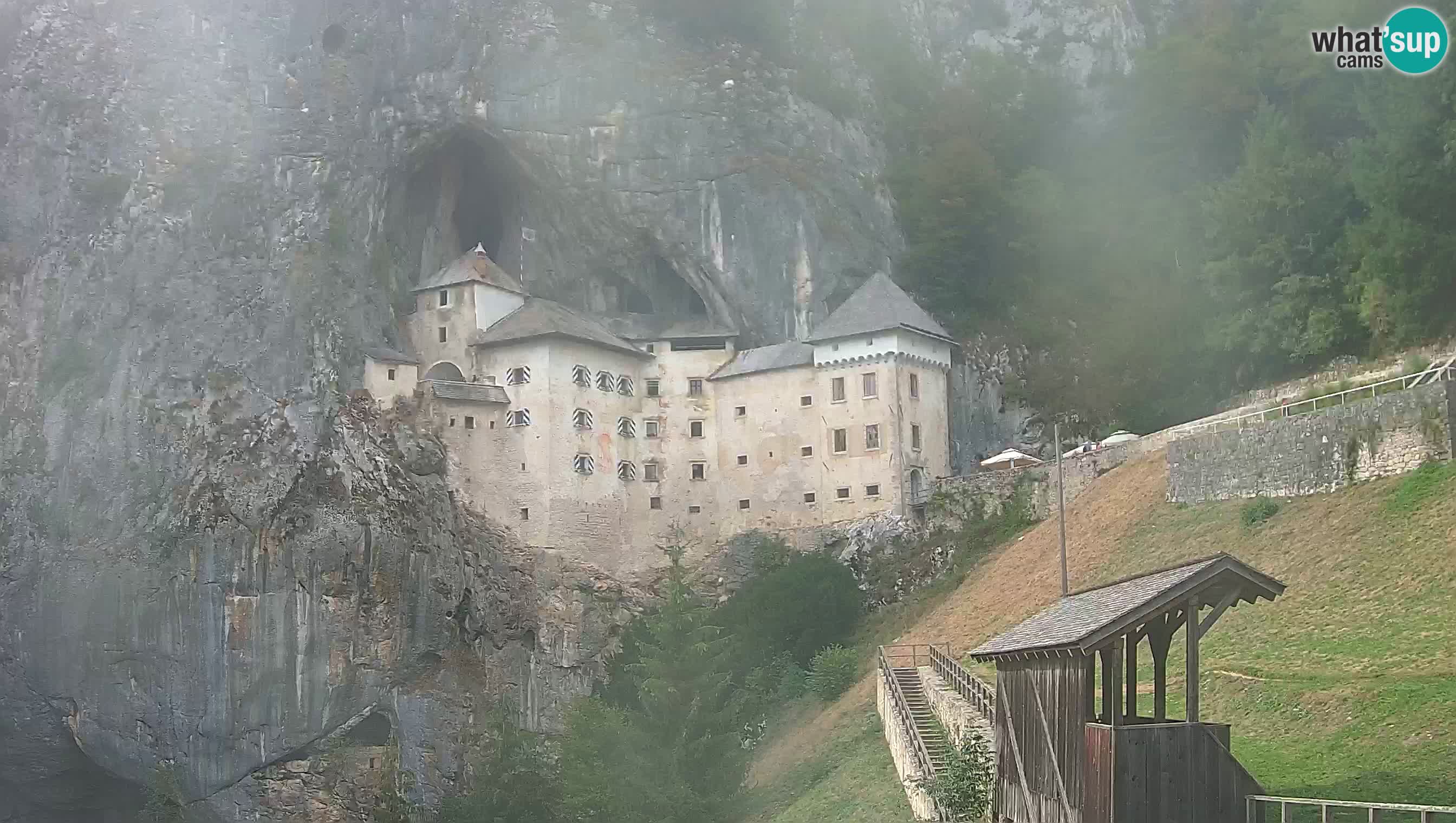 Live Webcam Grad Predjama – Château de Predjama – Postojna – Slovénie