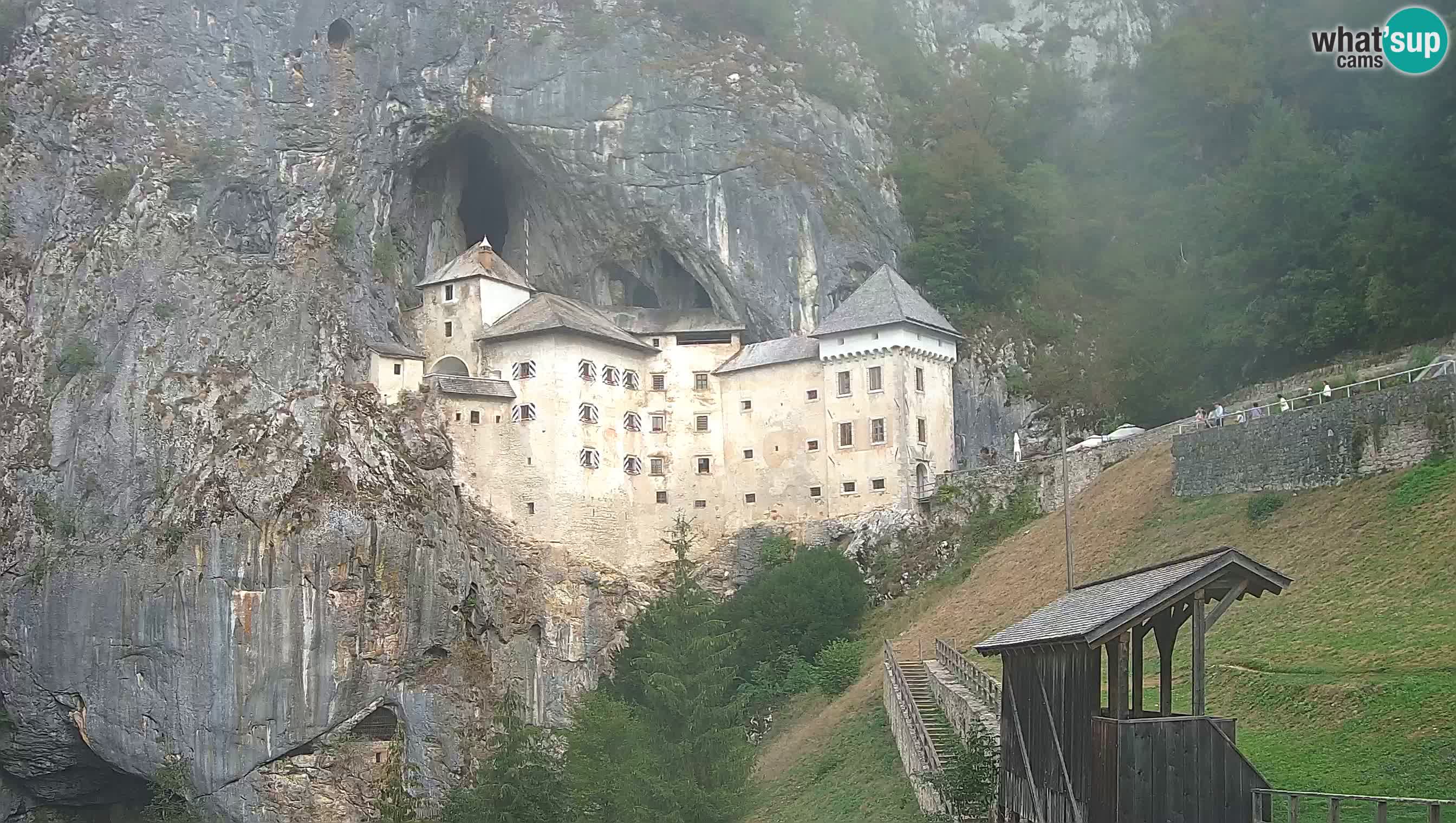 Live Webcam Höhlenburg Predjama – Postojna – Slowenien