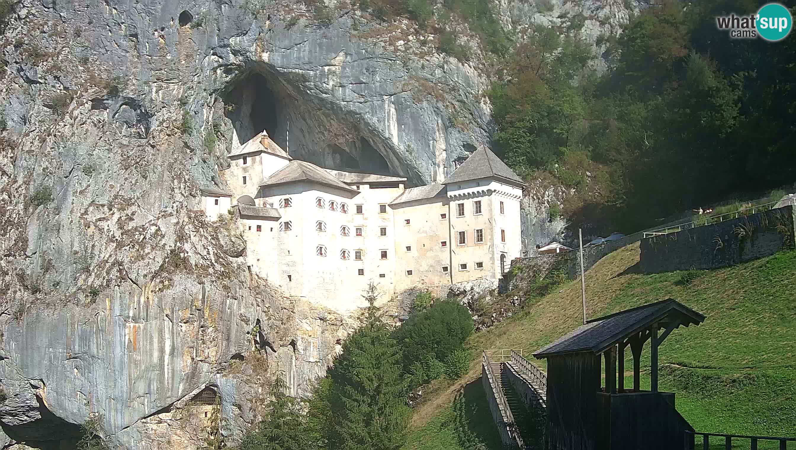 Live Webcam Höhlenburg Predjama – Postojna – Slowenien