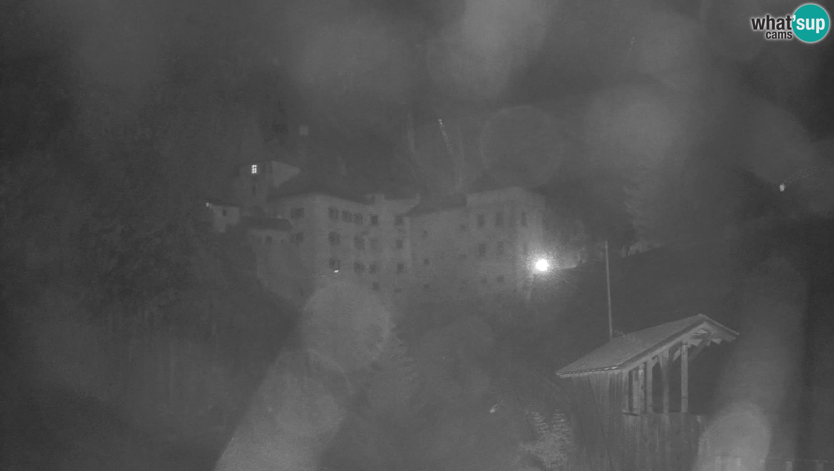 Web kamera Predjamski dvorac – Postojna – Slovenija