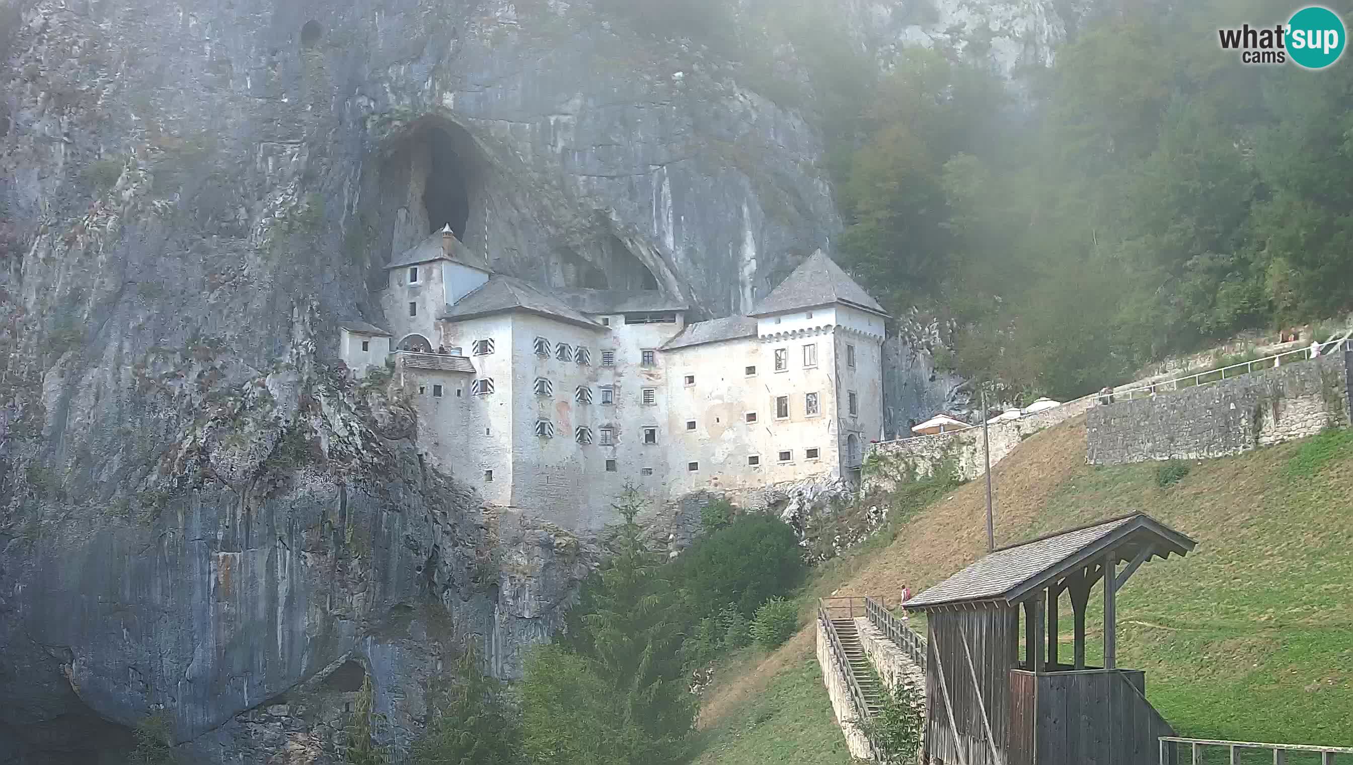 Web kamera Predjamski dvorac – Postojna – Slovenija