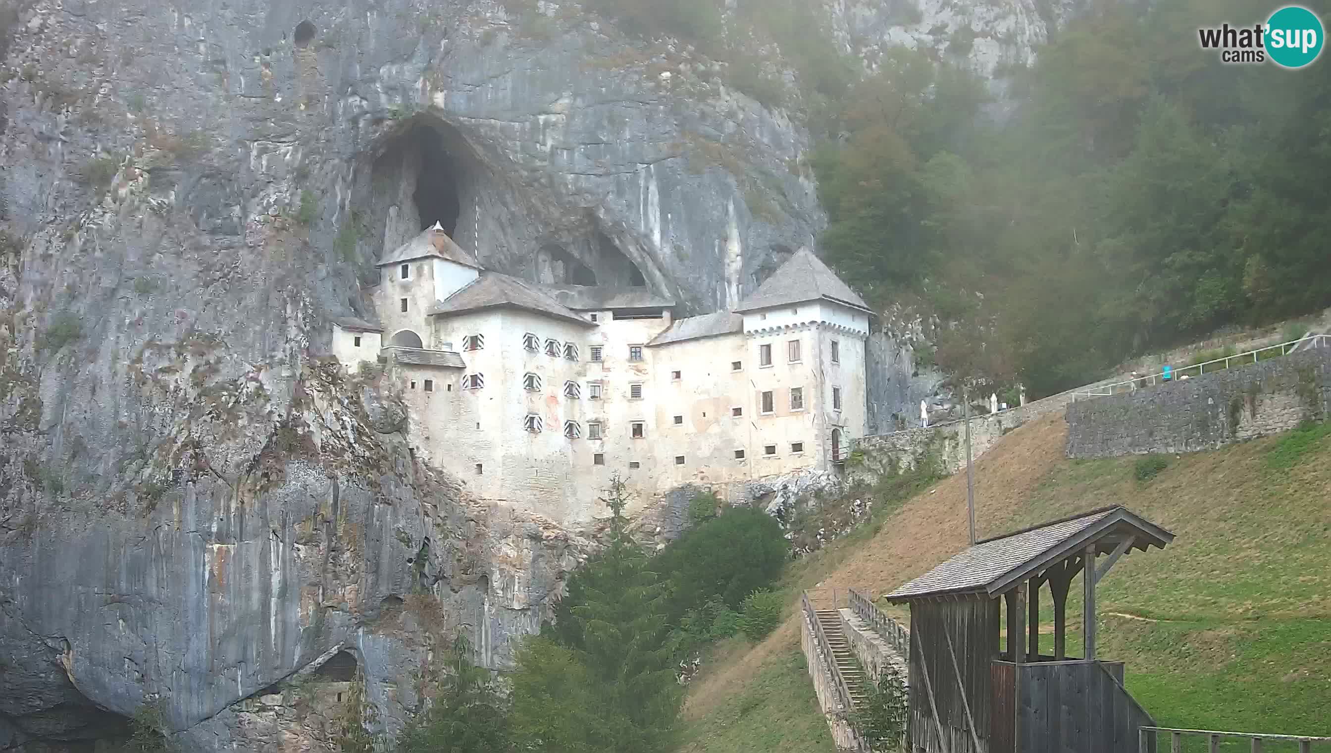 Live Webcam Grad Predjama – Château de Predjama – Postojna – Slovénie