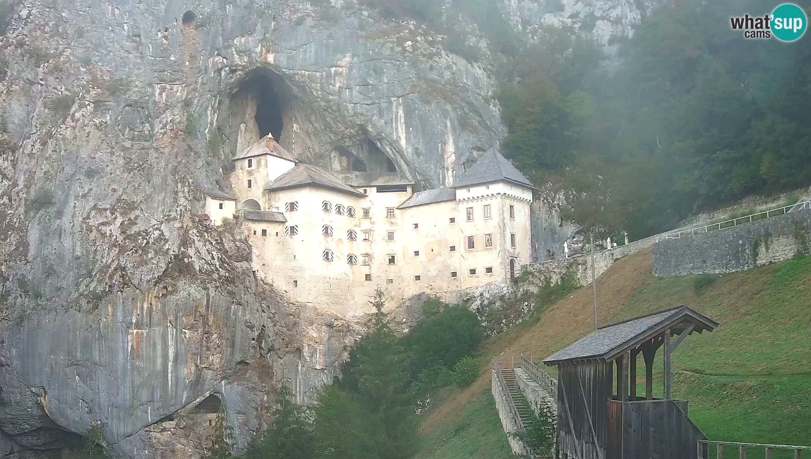 Live Webcam Predjamski grad – Predjama Castle – Postojna – Slovenia