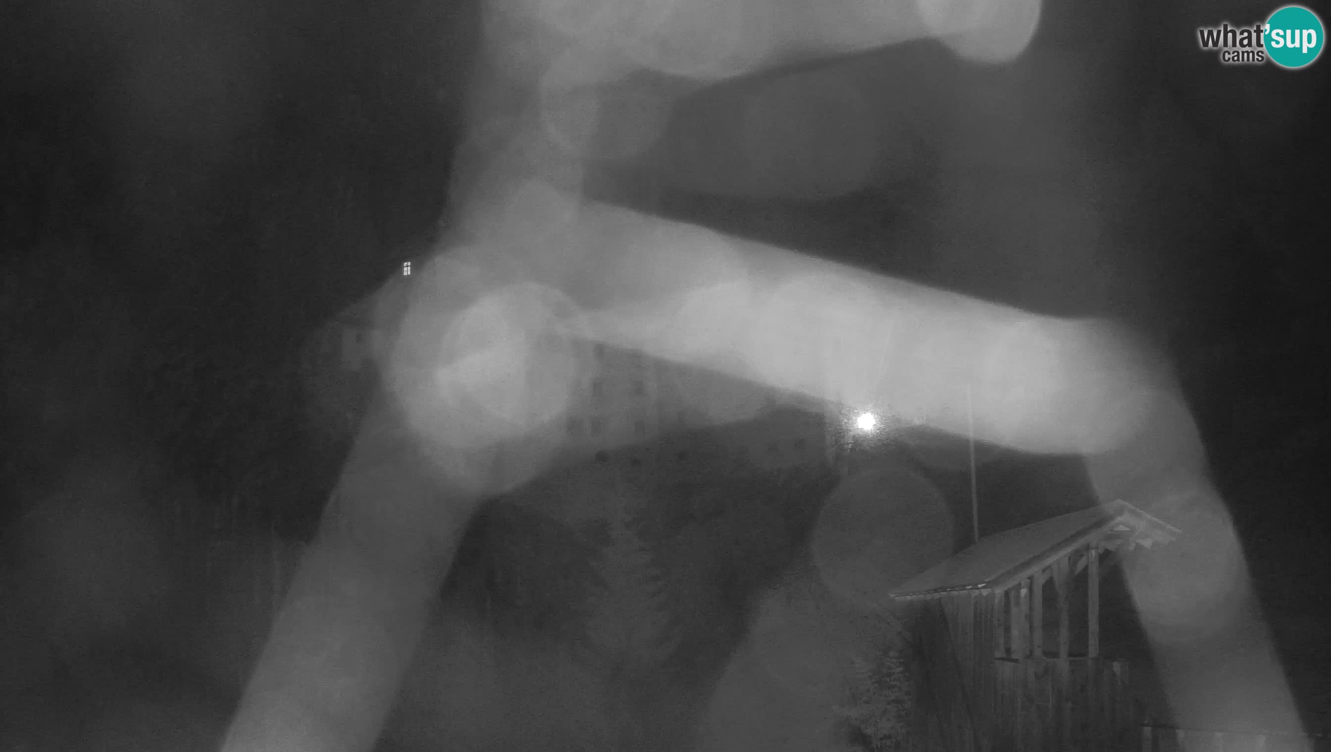 Live Webcam Grad Predjama – Château de Predjama – Postojna – Slovénie
