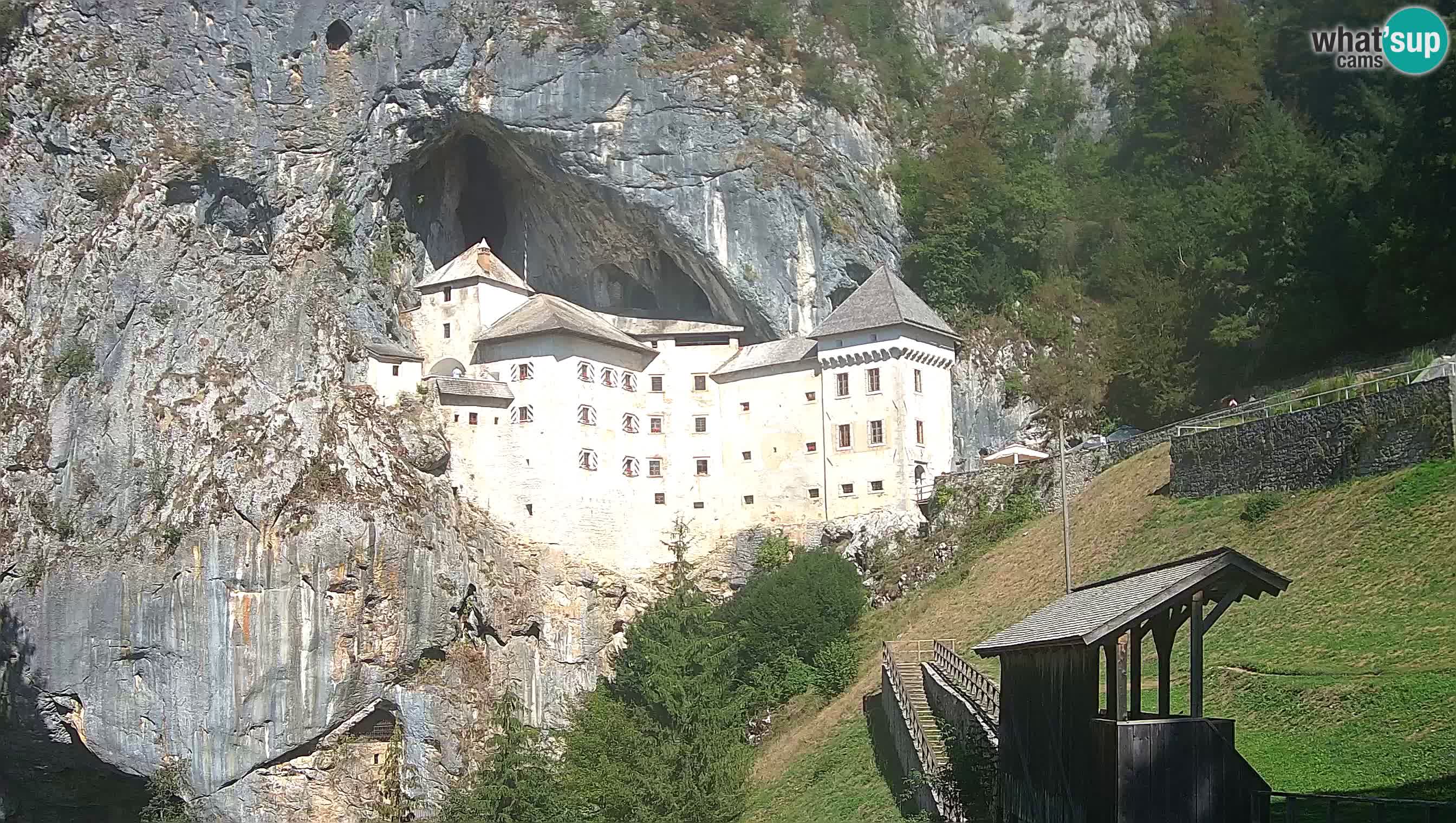 Live Webcam Grad Predjama – Château de Predjama – Postojna – Slovénie