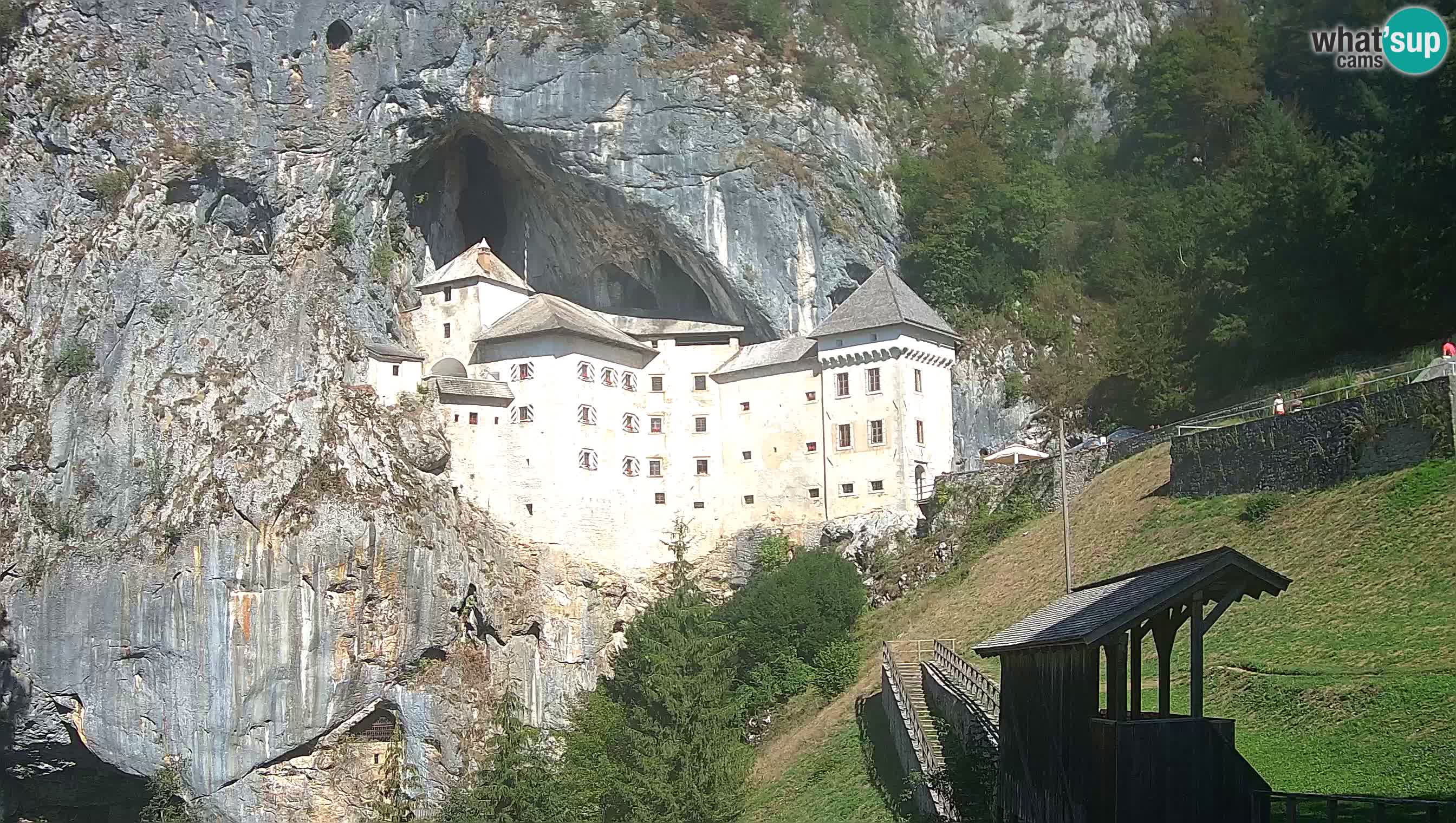 Live Webcam Höhlenburg Predjama – Postojna – Slowenien