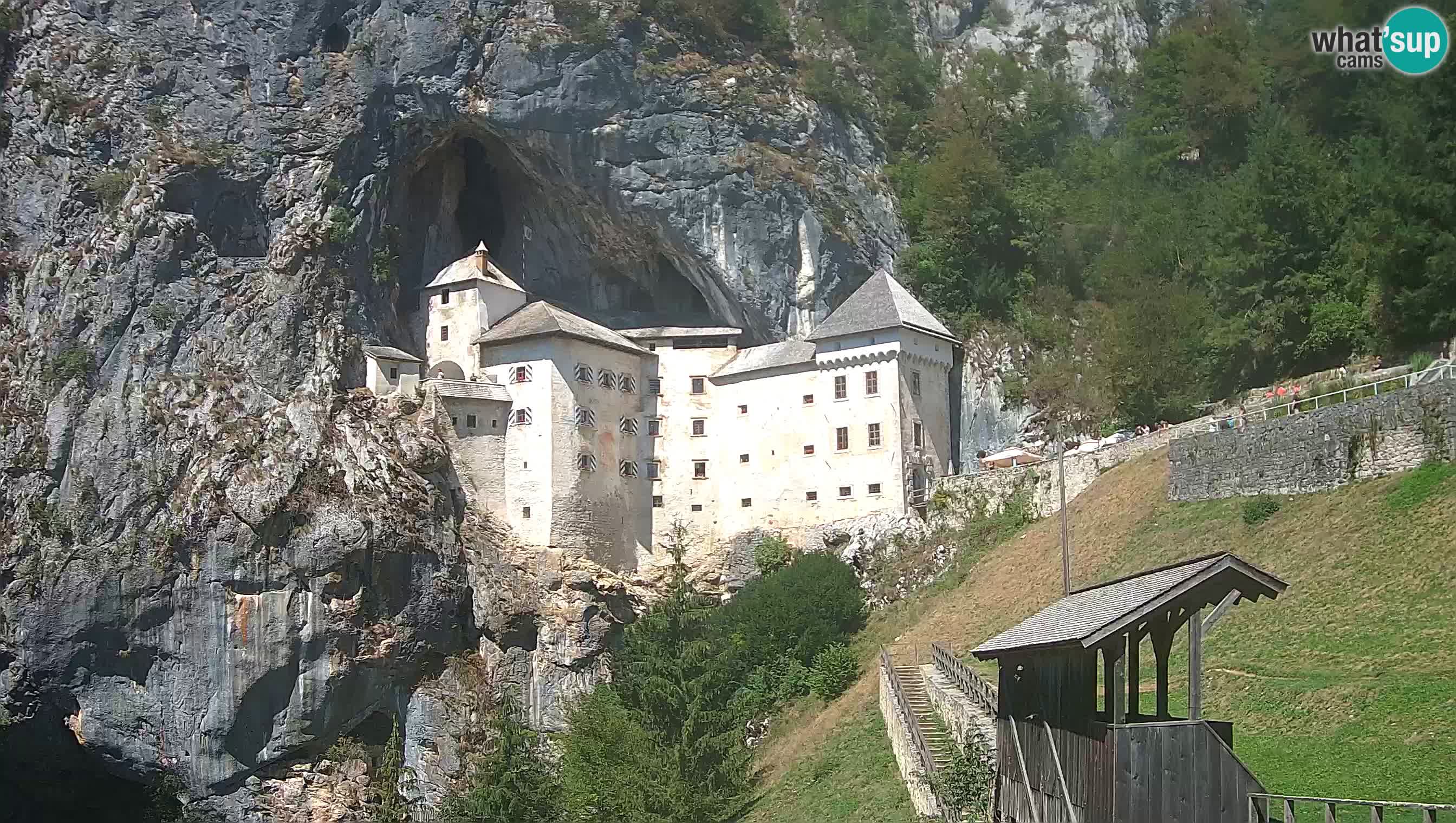 Live Webcam Grad Predjama – Château de Predjama – Postojna – Slovénie