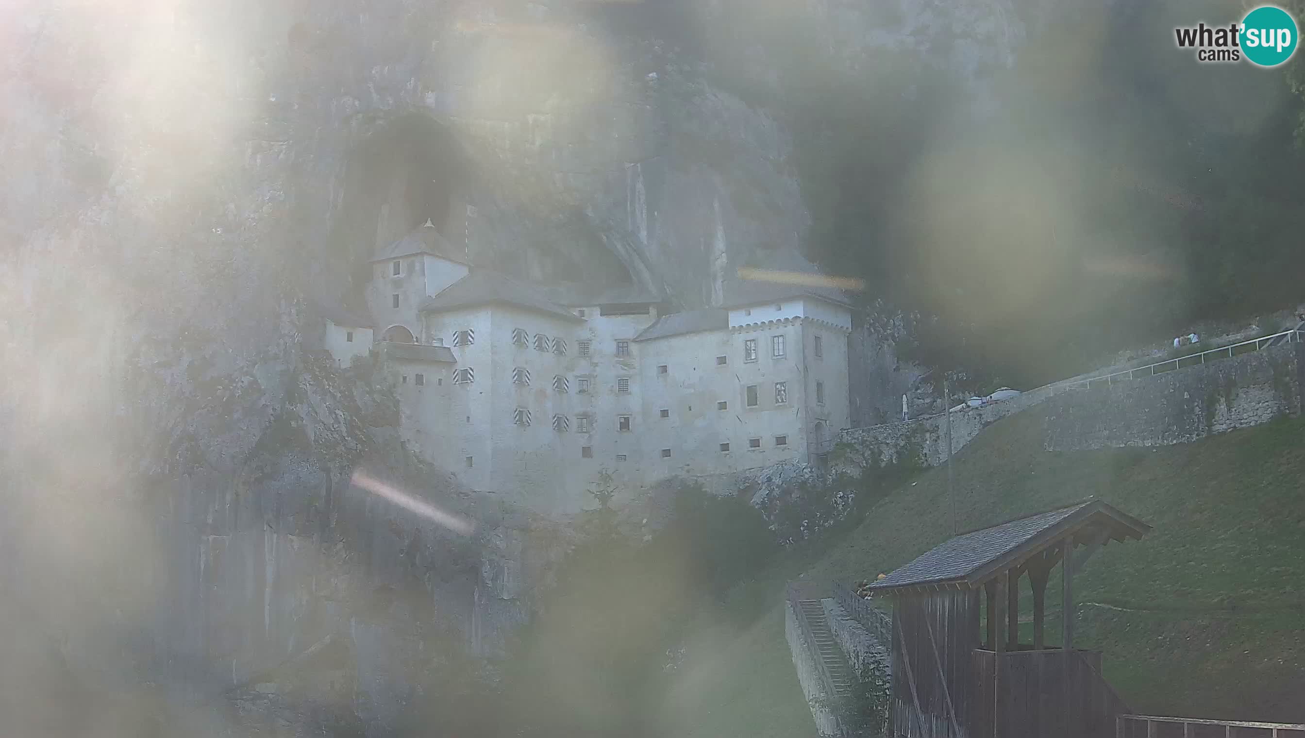 Live Webcam Höhlenburg Predjama – Postojna – Slowenien