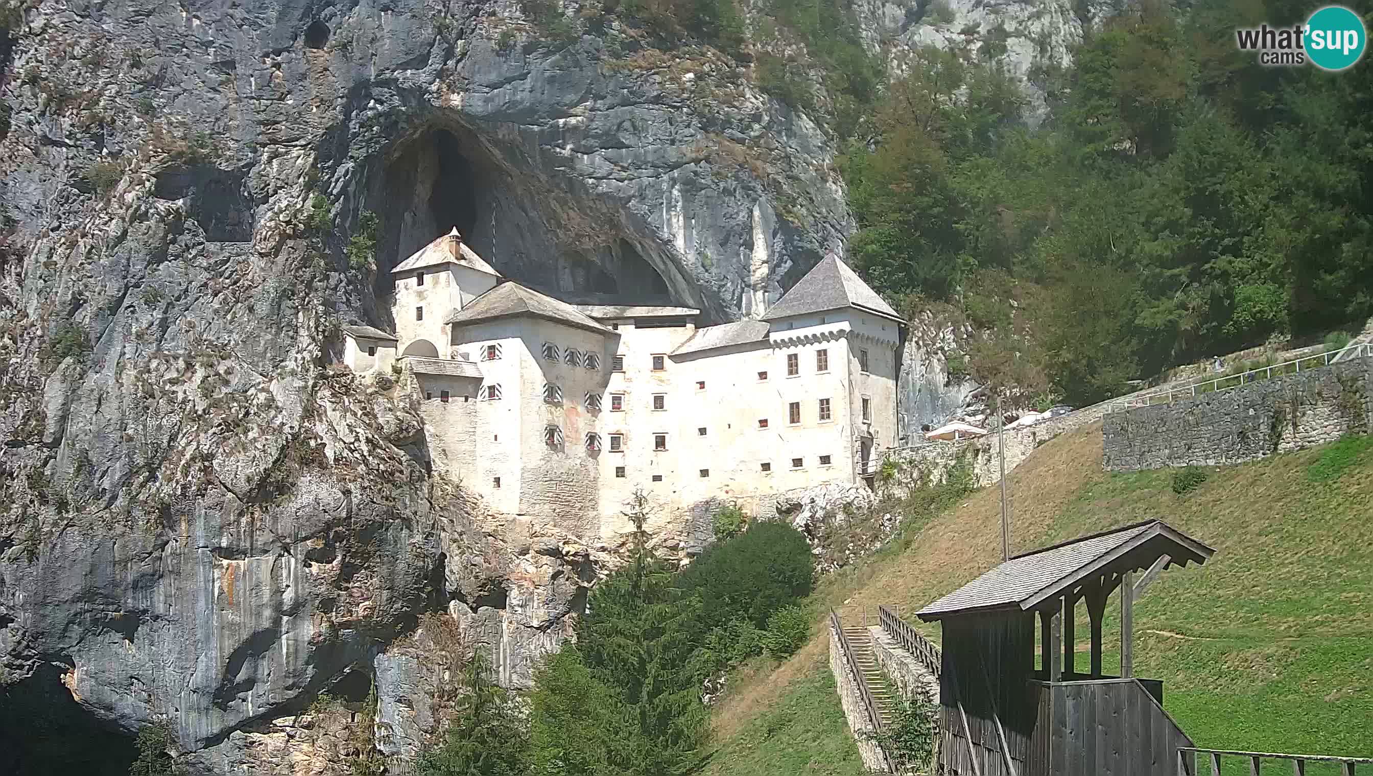 Live Webcam Grad Predjama – Château de Predjama – Postojna – Slovénie