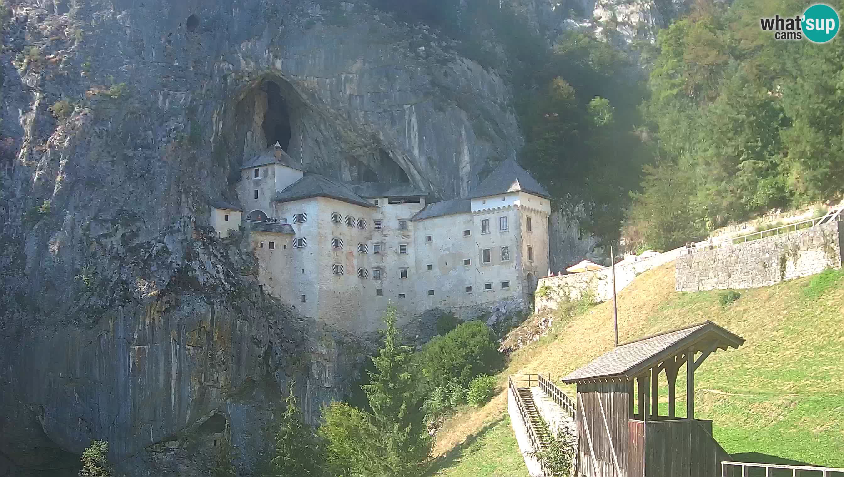 Live Webcam Castello di Predjama – Postumia – Slovenia