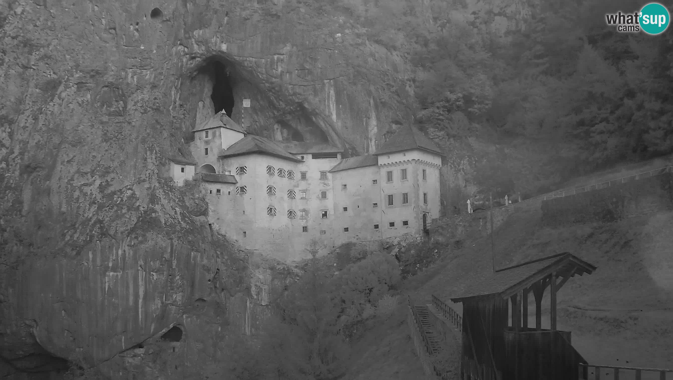 Live Webcam Grad Predjama – Château de Predjama – Postojna – Slovénie