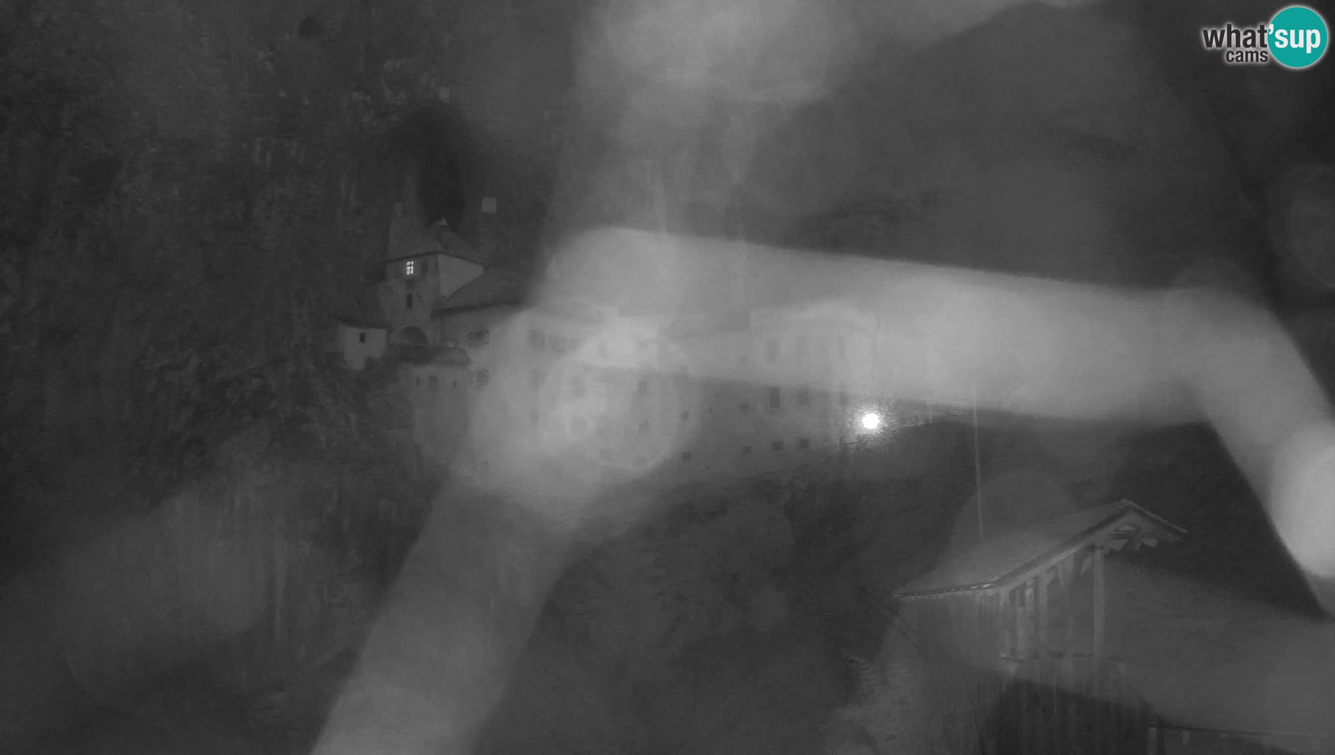 Web kamera Predjamski dvorac – Postojna – Slovenija