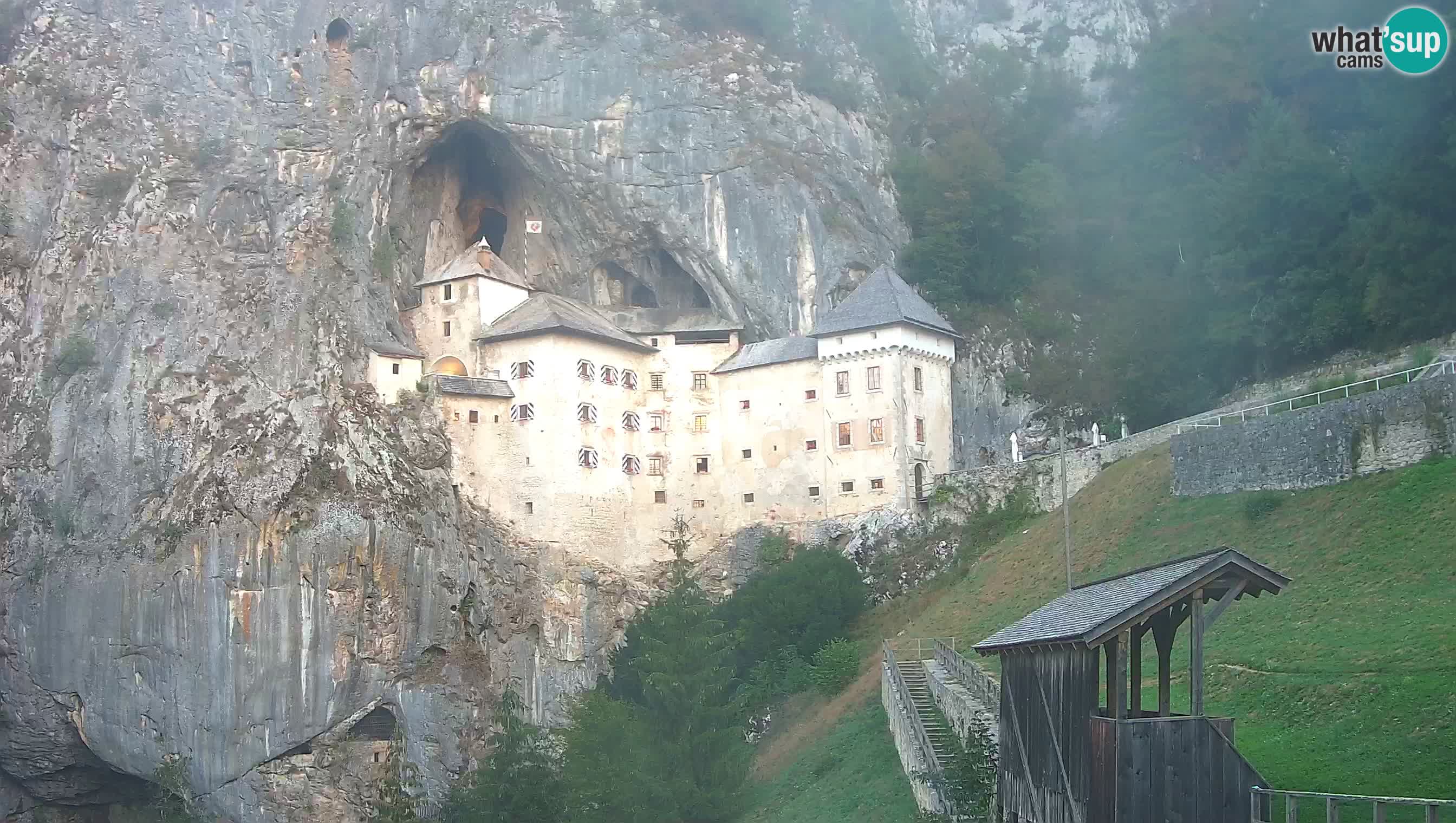 Web kamera Predjamski dvorac – Postojna – Slovenija