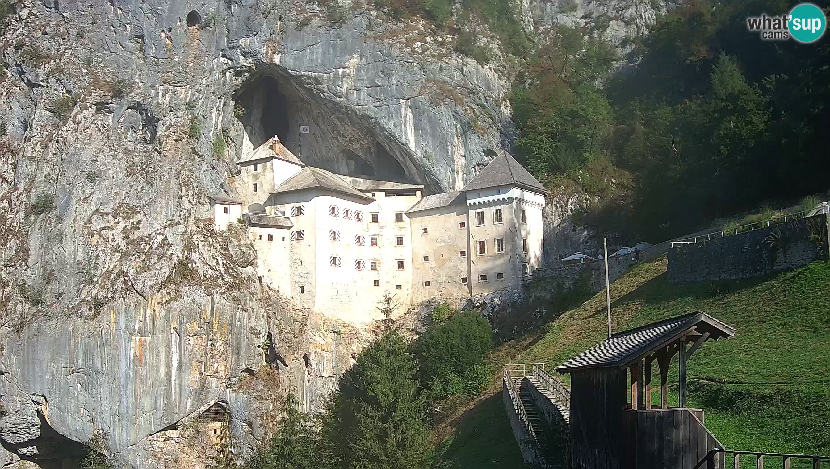 Live Webcam Höhlenburg Predjama – Postojna – Slowenien