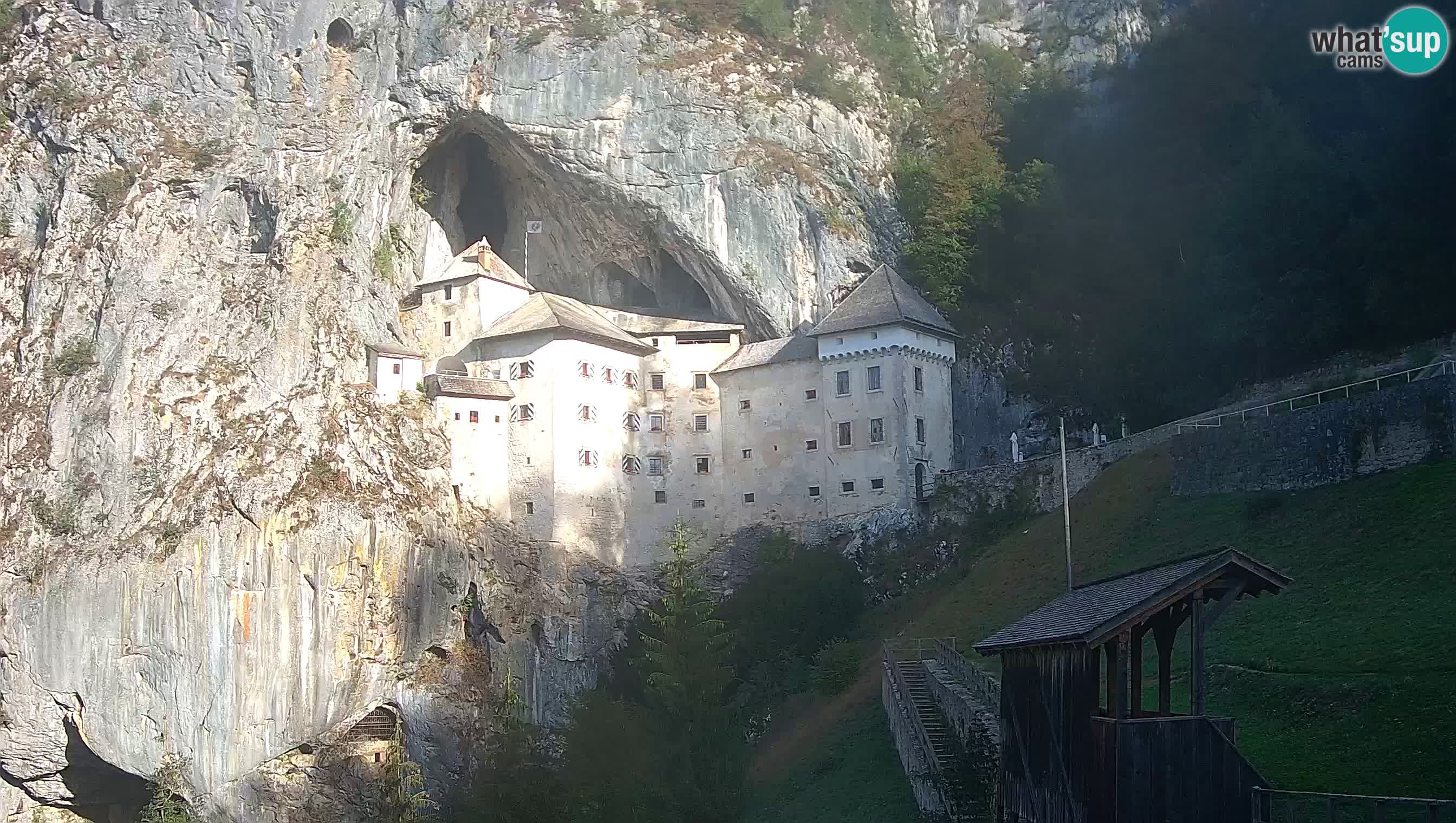 Live Webcam Predjamski grad – Predjama Castle – Postojna – Slovenia