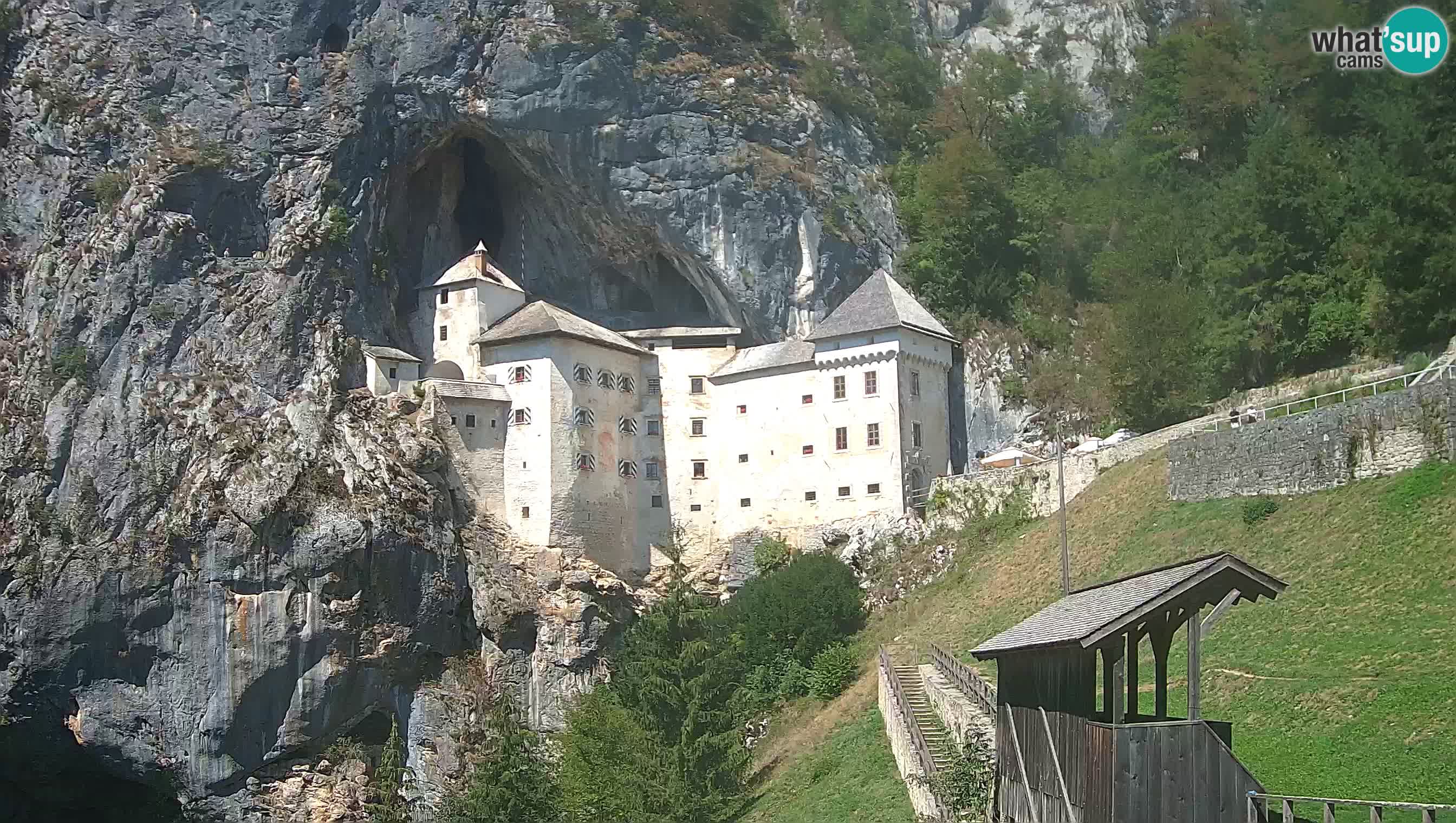 Live Webcam Grad Predjama – Château de Predjama – Postojna – Slovénie