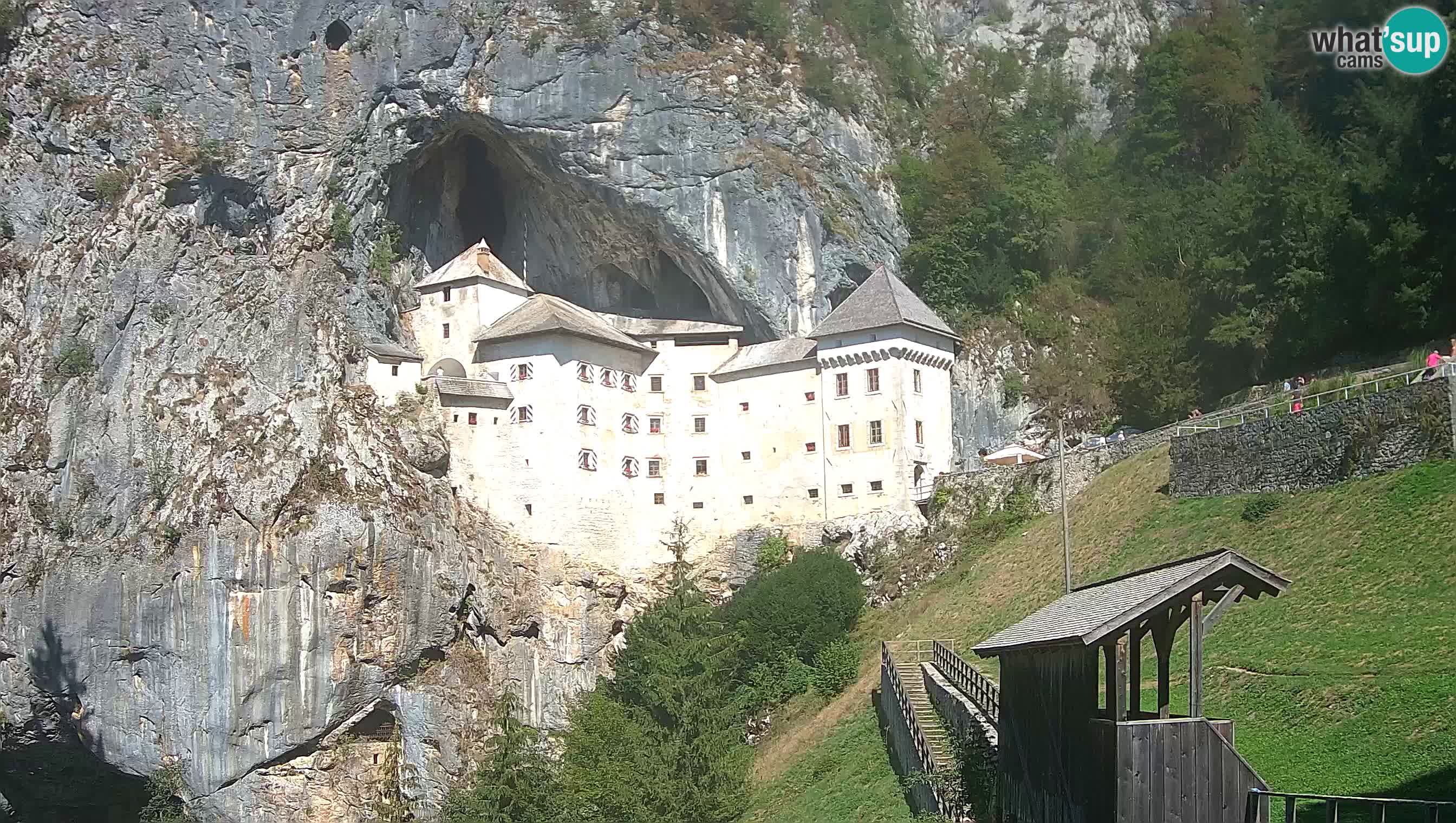 Live Webcam Höhlenburg Predjama – Postojna – Slowenien
