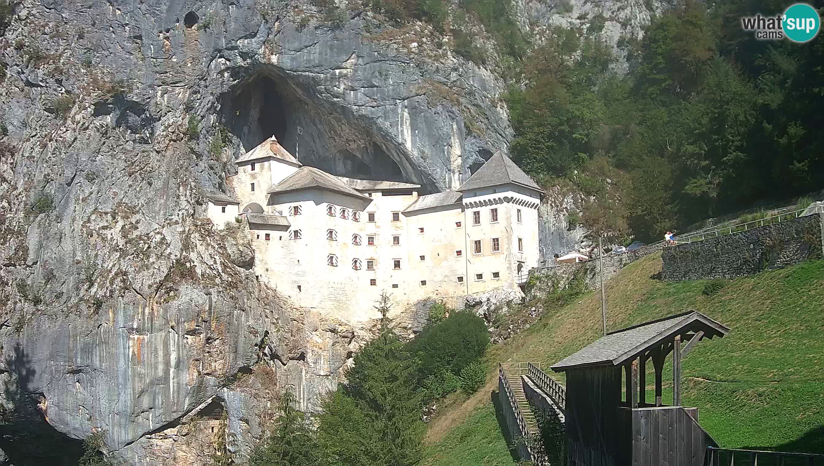 Live Webcam Grad Predjama – Château de Predjama – Postojna – Slovénie