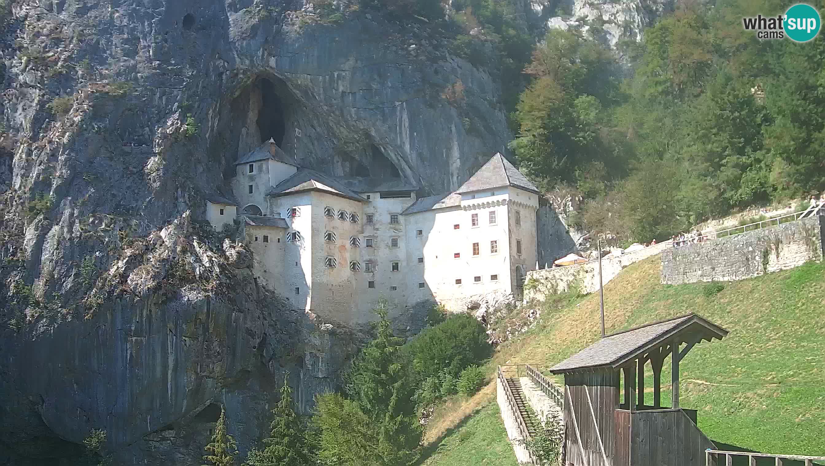 Live Webcam Predjamski grad – Predjama Castle – Postojna – Slovenia