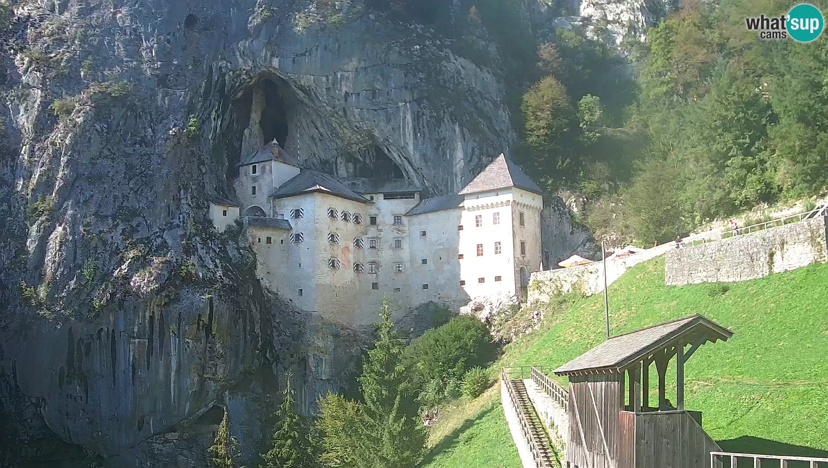 Camera en vivo Castillo de Predjama – Postojna – Eslovenia