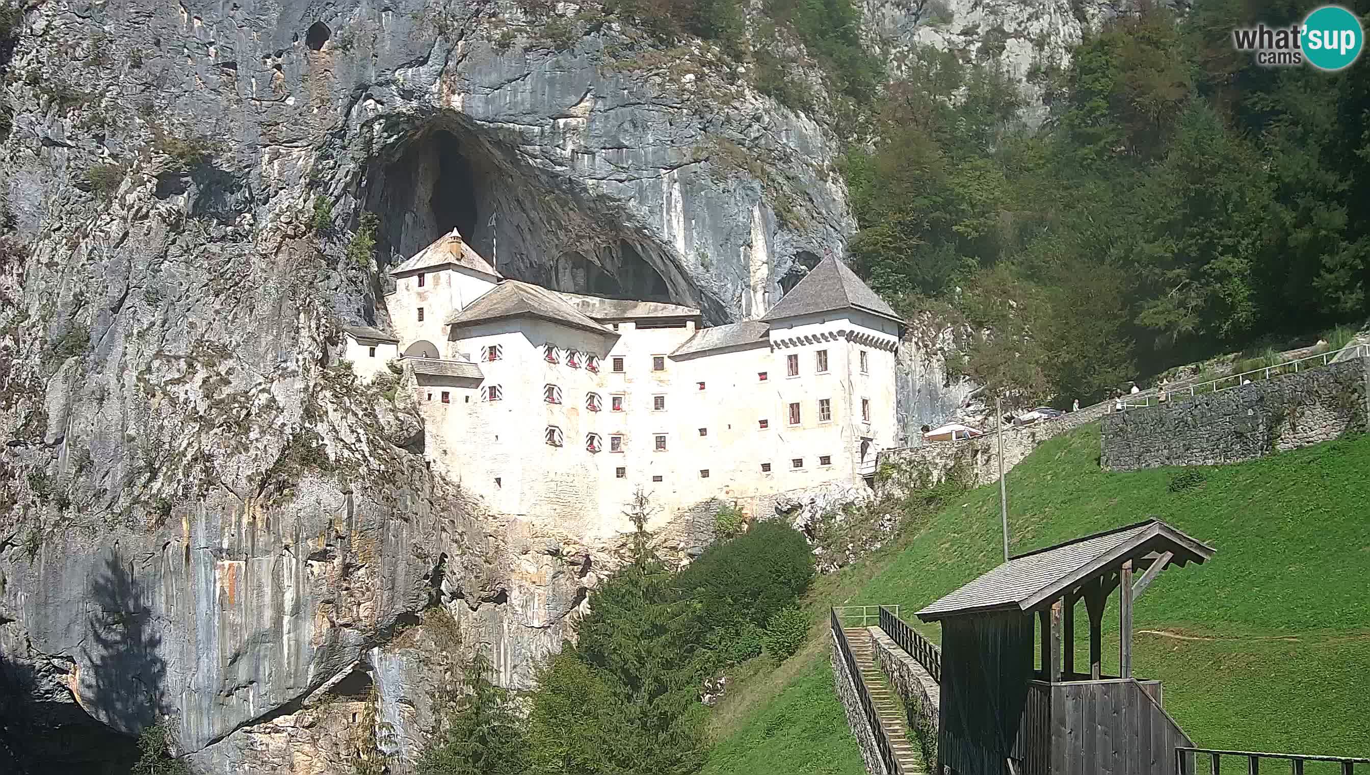 Live Webcam Grad Predjama – Château de Predjama – Postojna – Slovénie