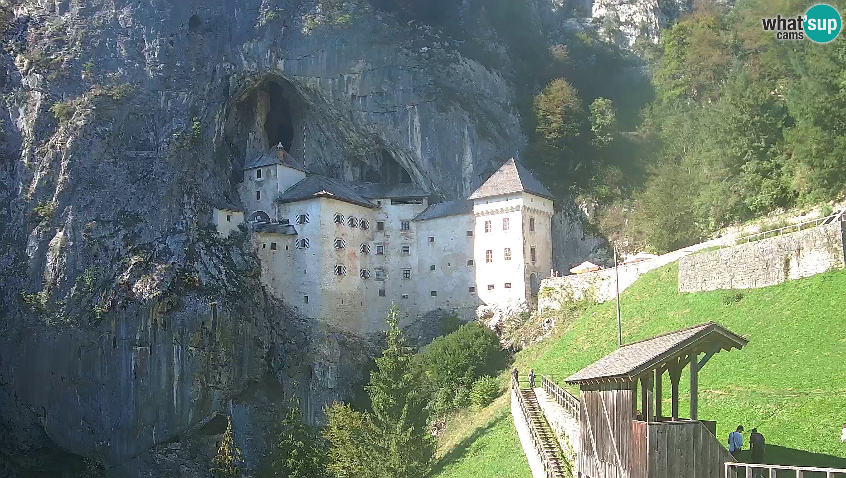 Live Webcam Predjamski grad – Predjama Castle – Postojna – Slovenia
