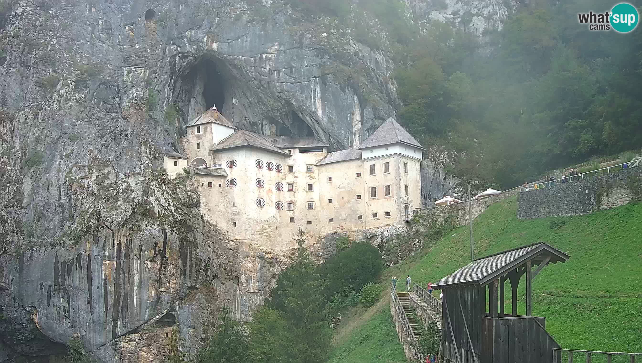 Live Webcam Grad Predjama – Château de Predjama – Postojna – Slovénie