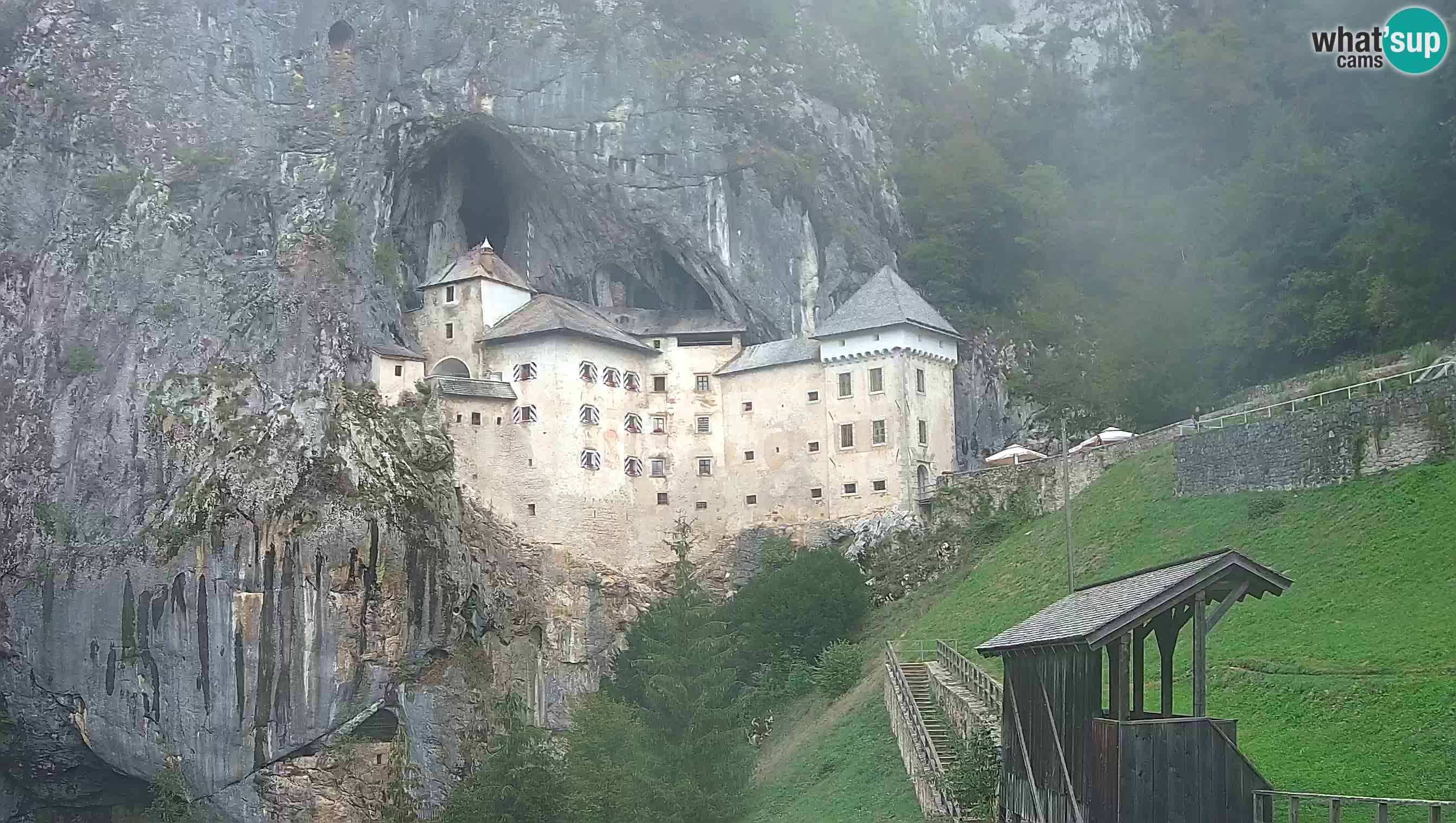 Live Webcam Höhlenburg Predjama – Postojna – Slowenien