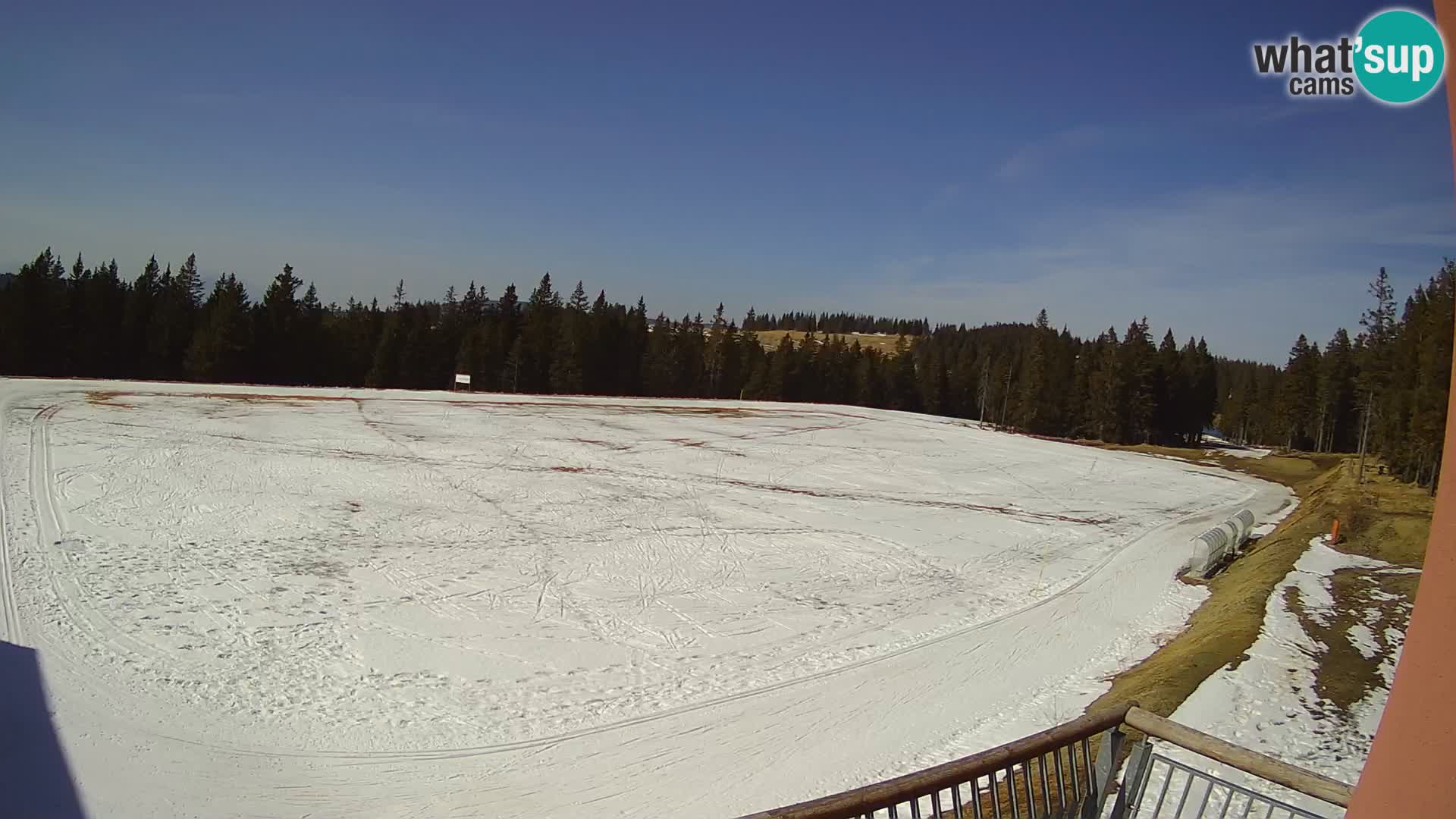 Rogla – Hotel Natura pogled na tekaški poligon