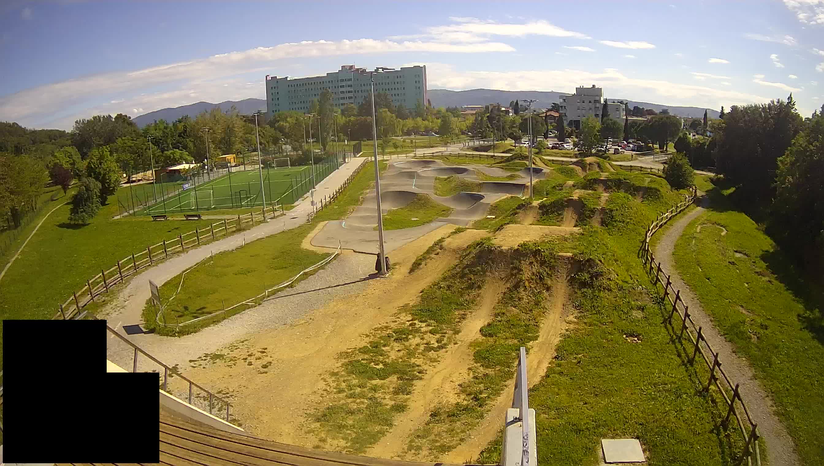 Cámara web en vivo del parque deportivo Šempeter pri Gorici – Eslovenia