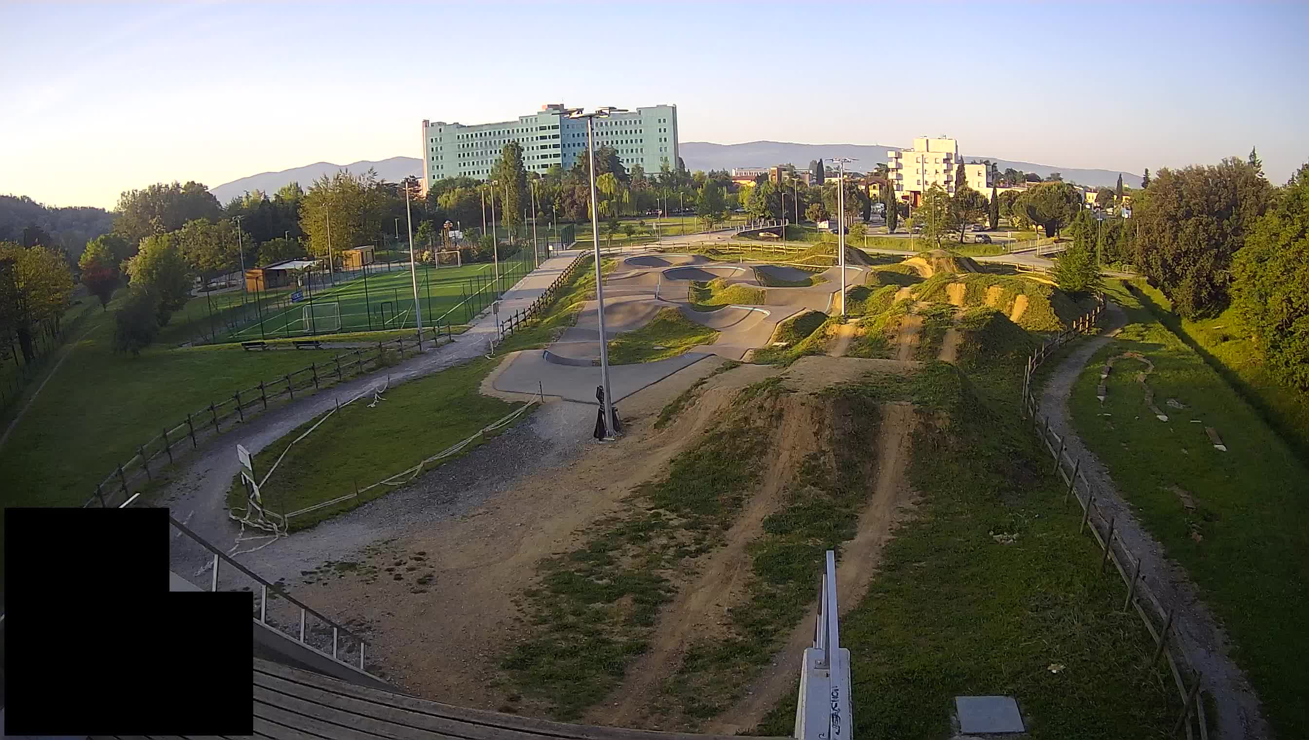 Cámara web en vivo del parque deportivo Šempeter pri Gorici – Eslovenia