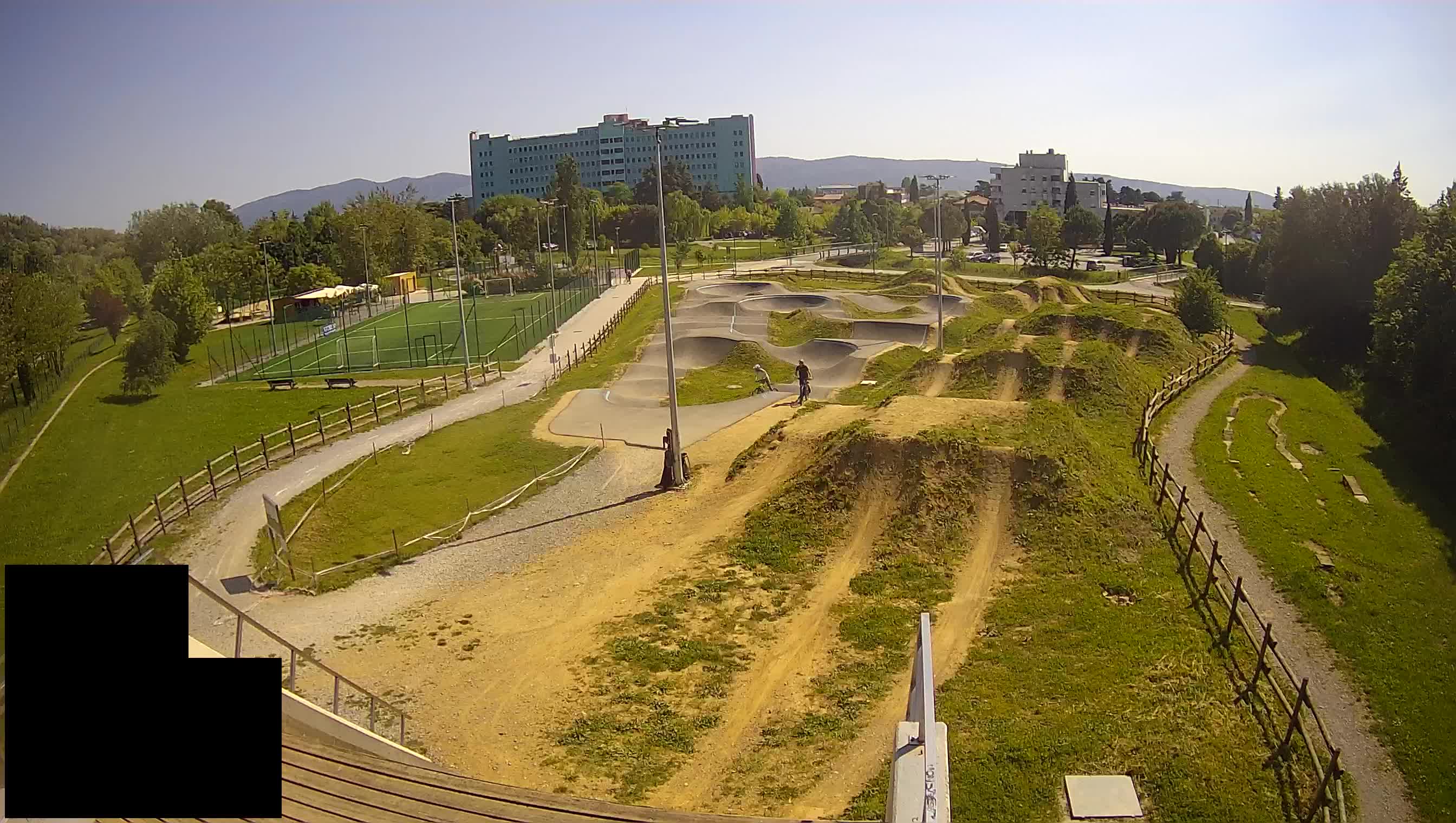 Cámara web en vivo del parque deportivo Šempeter pri Gorici – Eslovenia