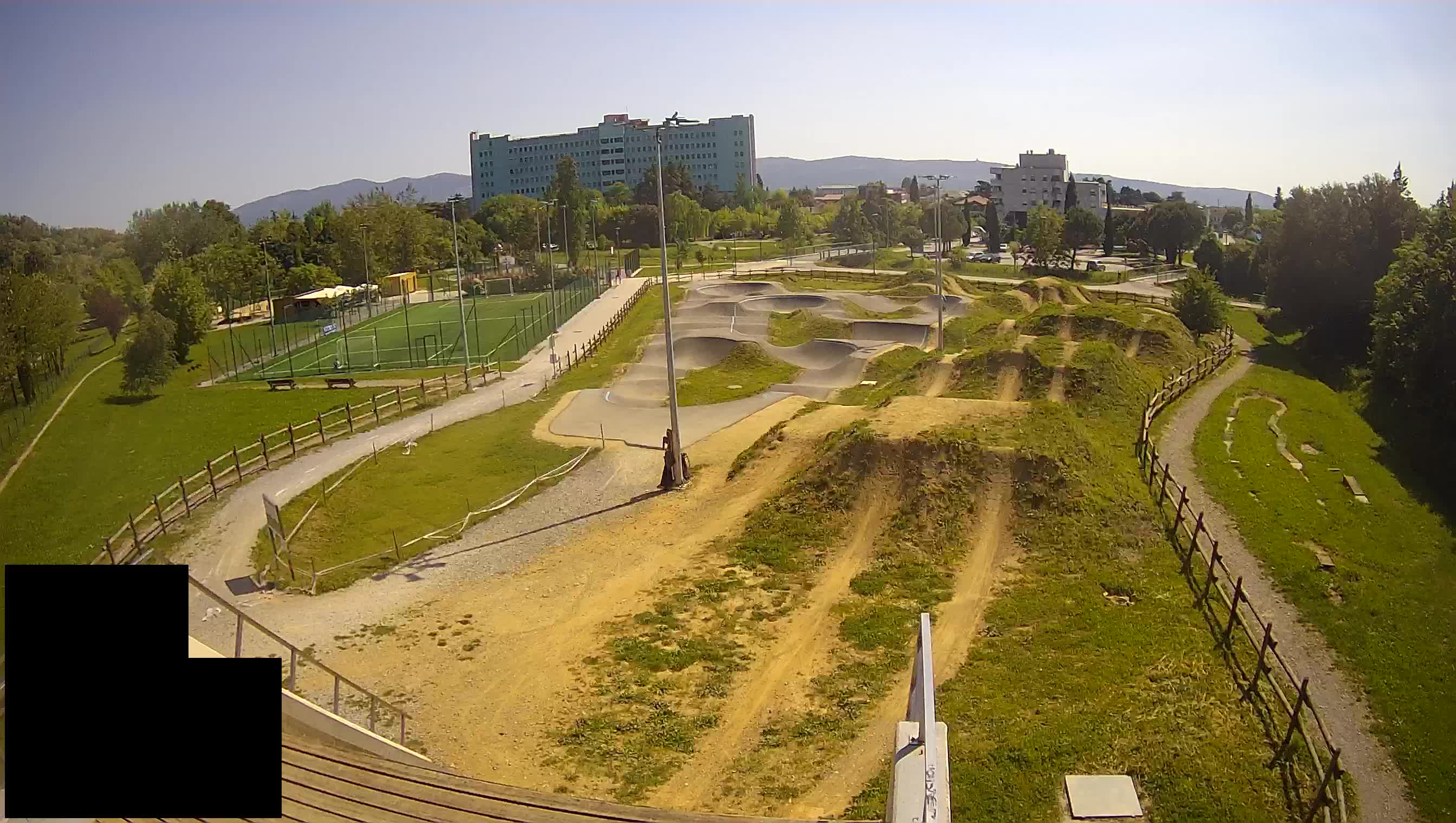 Cámara web en vivo del parque deportivo Šempeter pri Gorici – Eslovenia