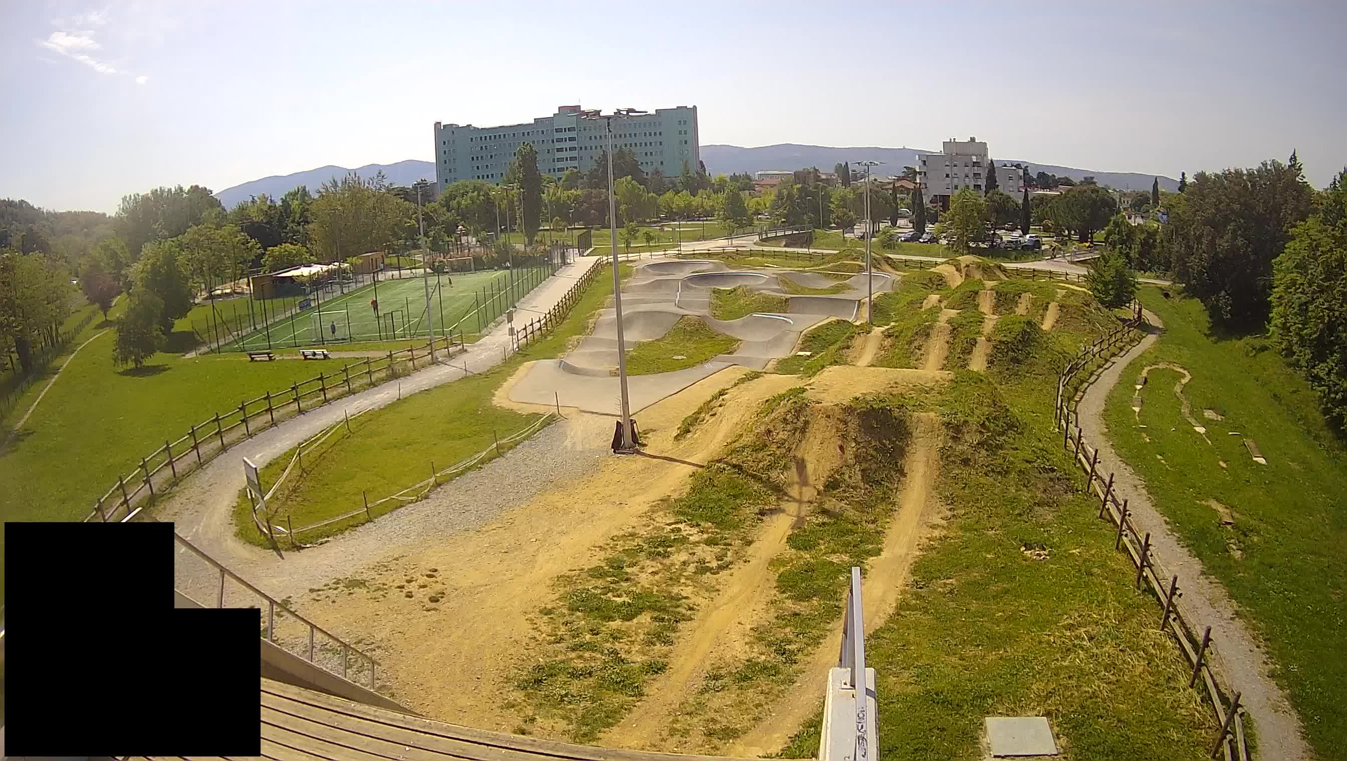 Cámara web en vivo del parque deportivo Šempeter pri Gorici – Eslovenia