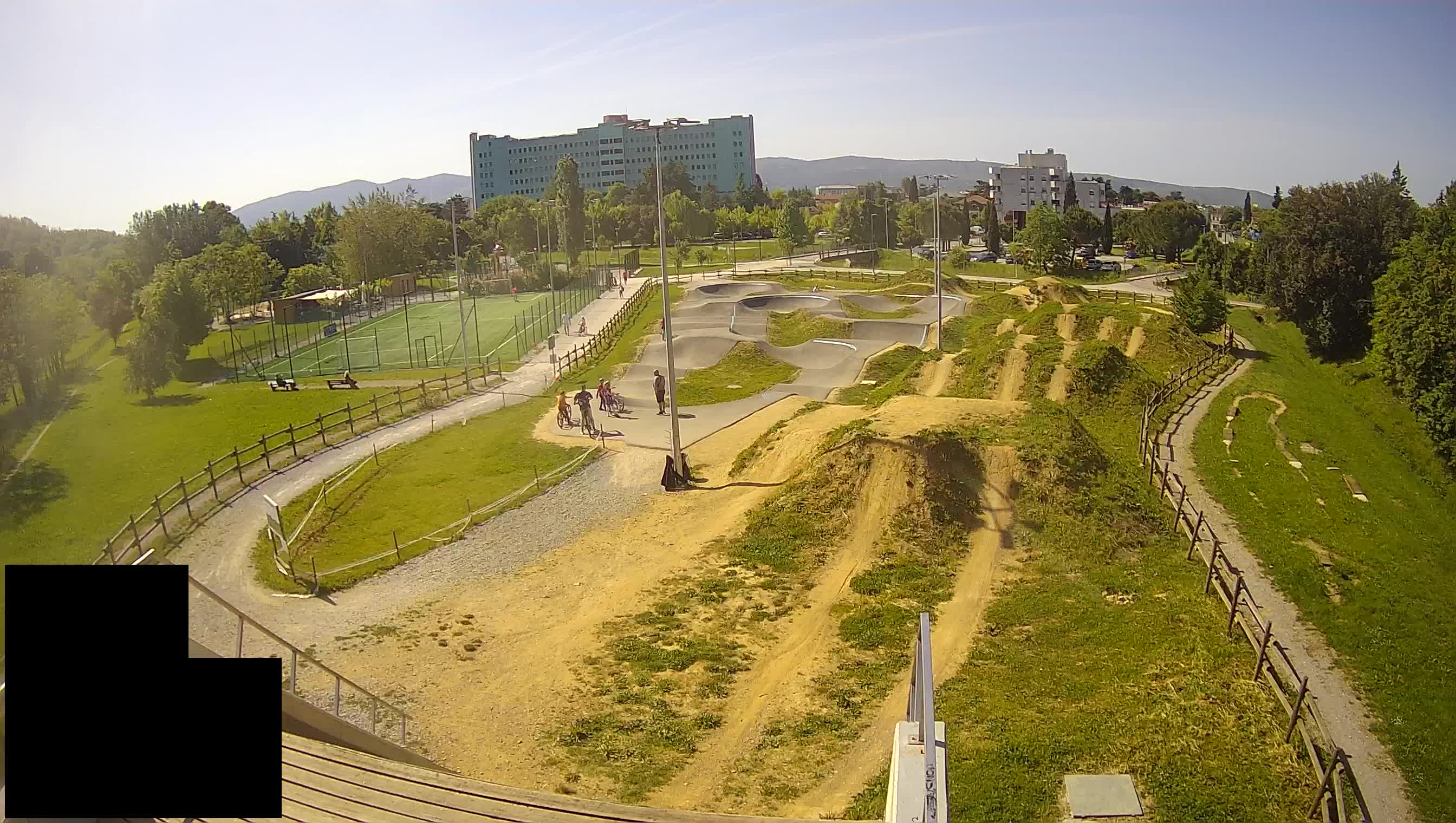 Cámara web en vivo del parque deportivo Šempeter pri Gorici – Eslovenia