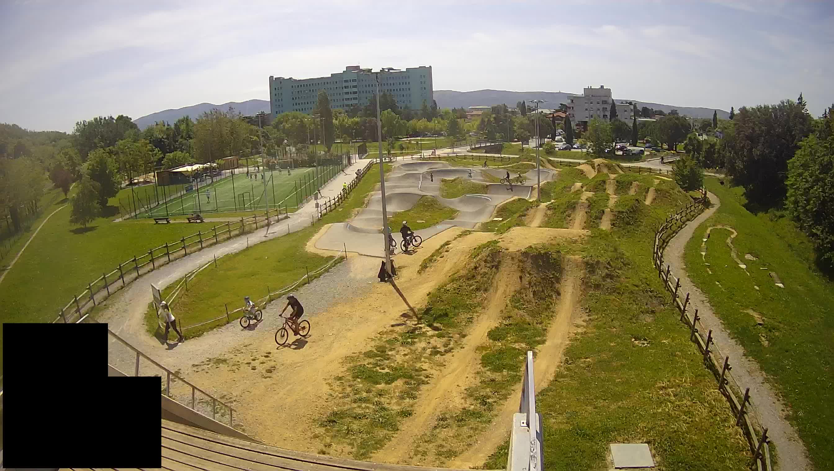 Cámara web en vivo del parque deportivo Šempeter pri Gorici – Eslovenia